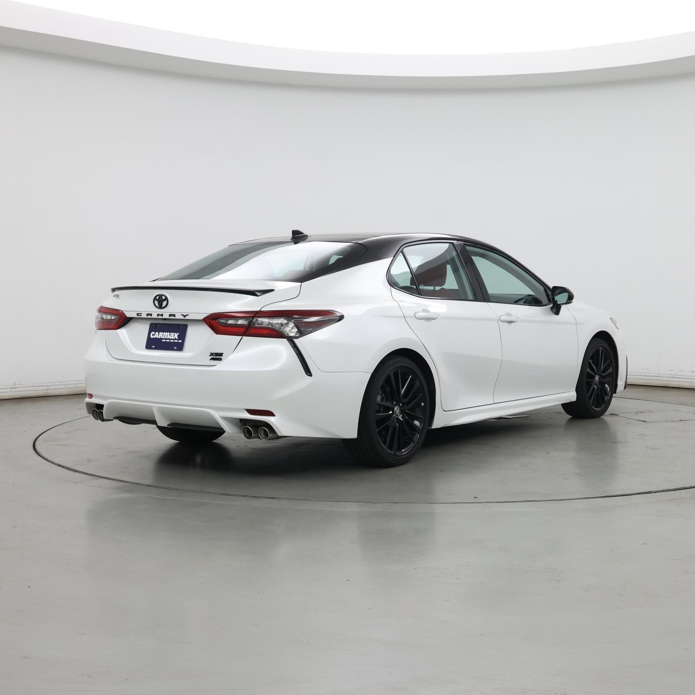 Thumbnail: 2022 Toyota Camry - 8