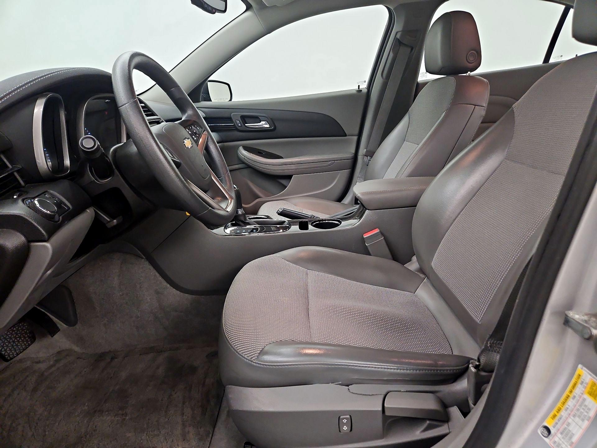 Thumbnail: 2014 Chevrolet Malibu - 11