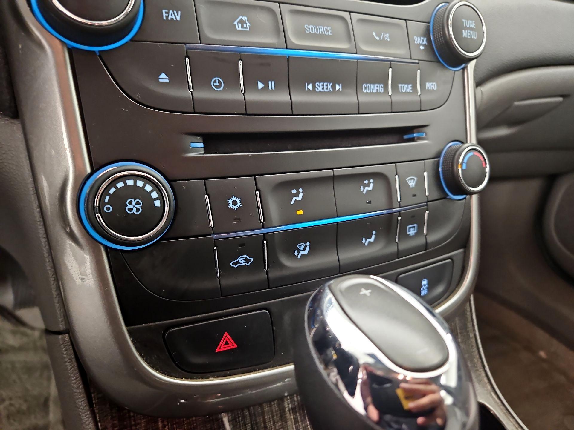 Thumbnail: 2014 Chevrolet Malibu - 15