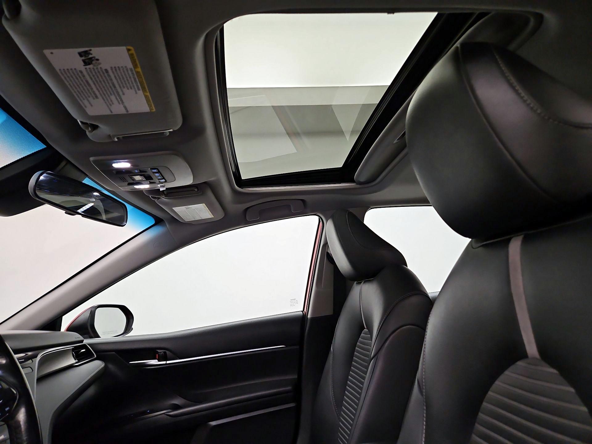 Thumbnail: 2019 Toyota Camry - 19