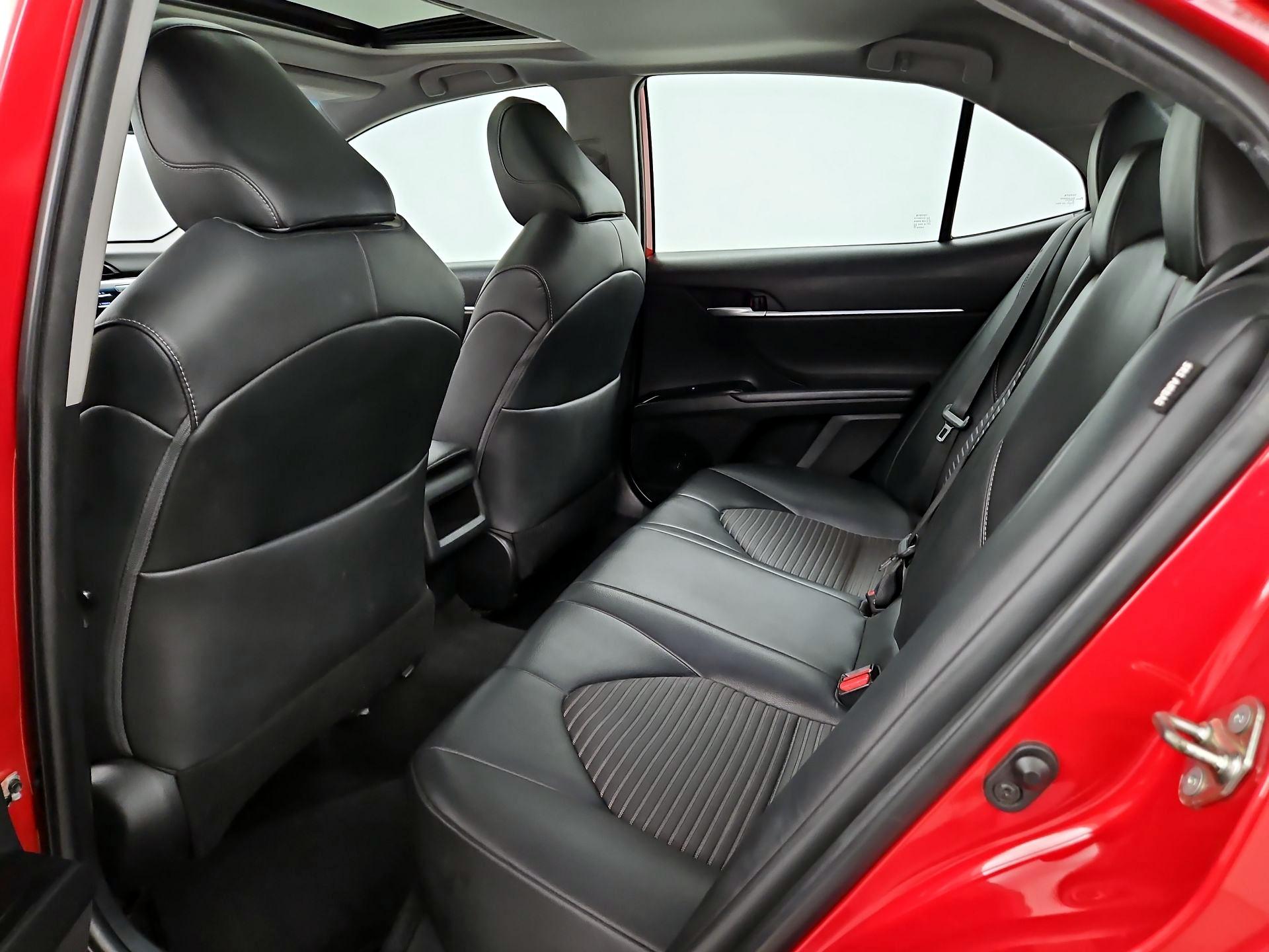 Thumbnail: 2019 Toyota Camry - 20