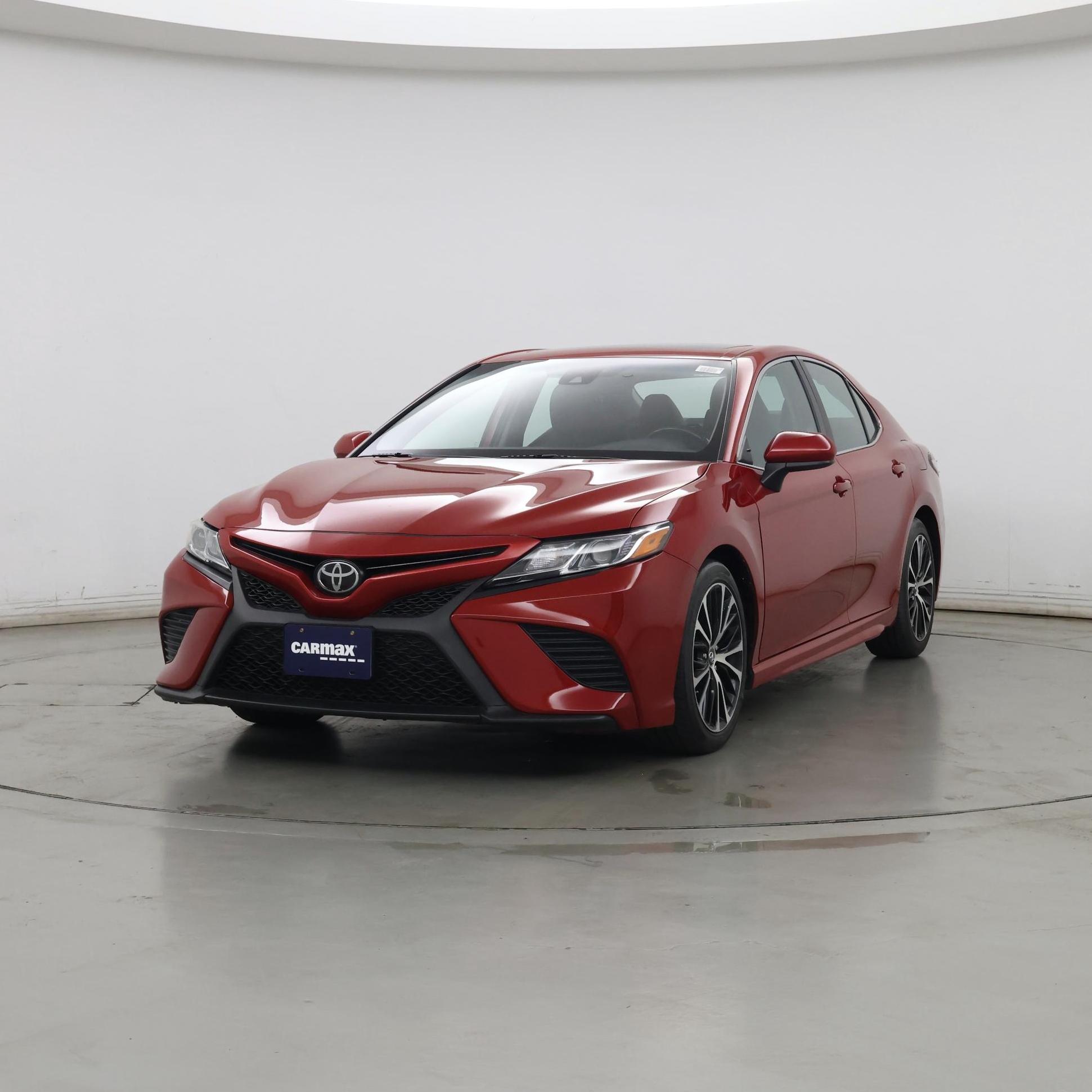 Thumbnail: 2019 Toyota Camry - 4