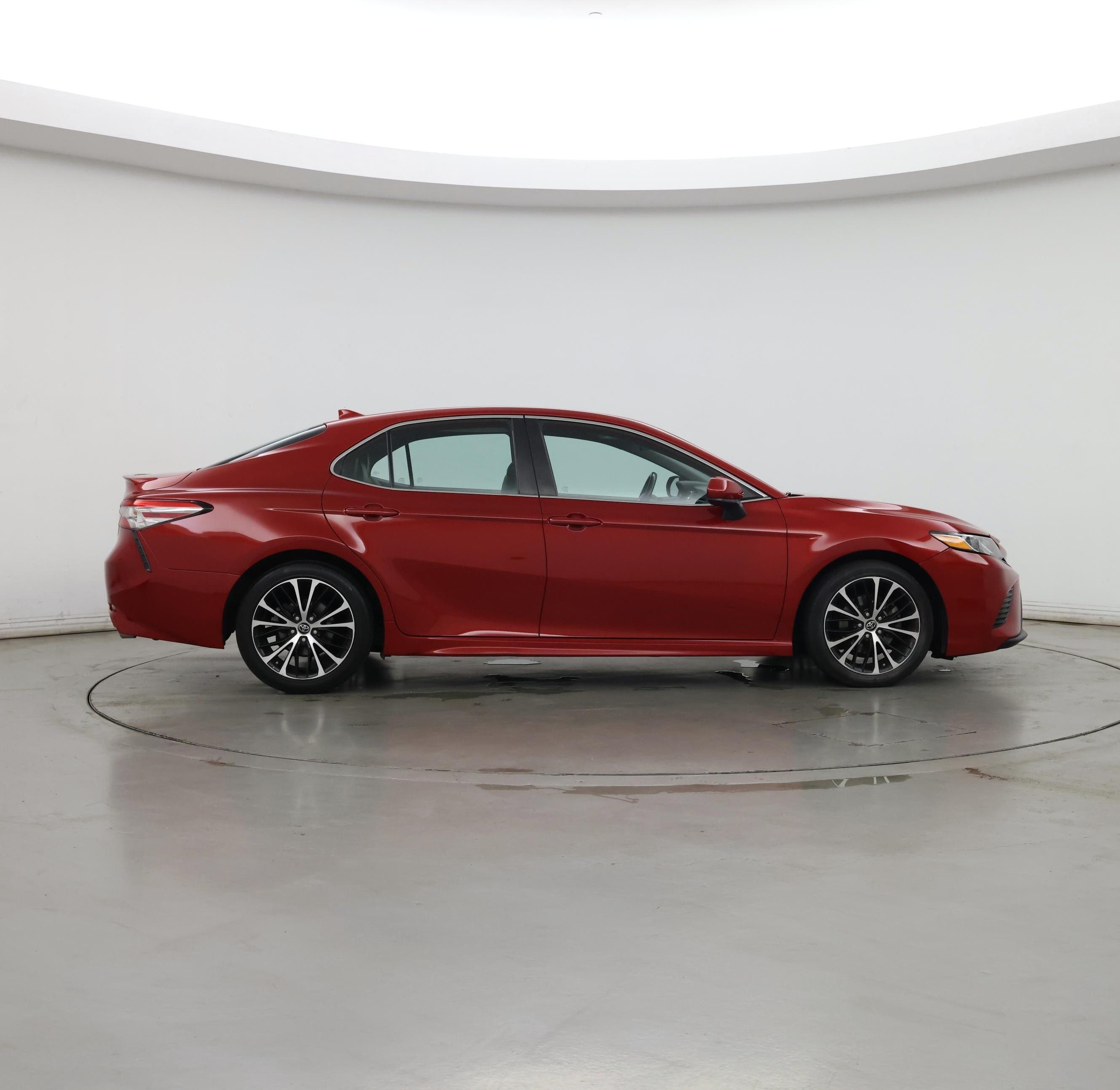 Thumbnail: 2019 Toyota Camry - 7