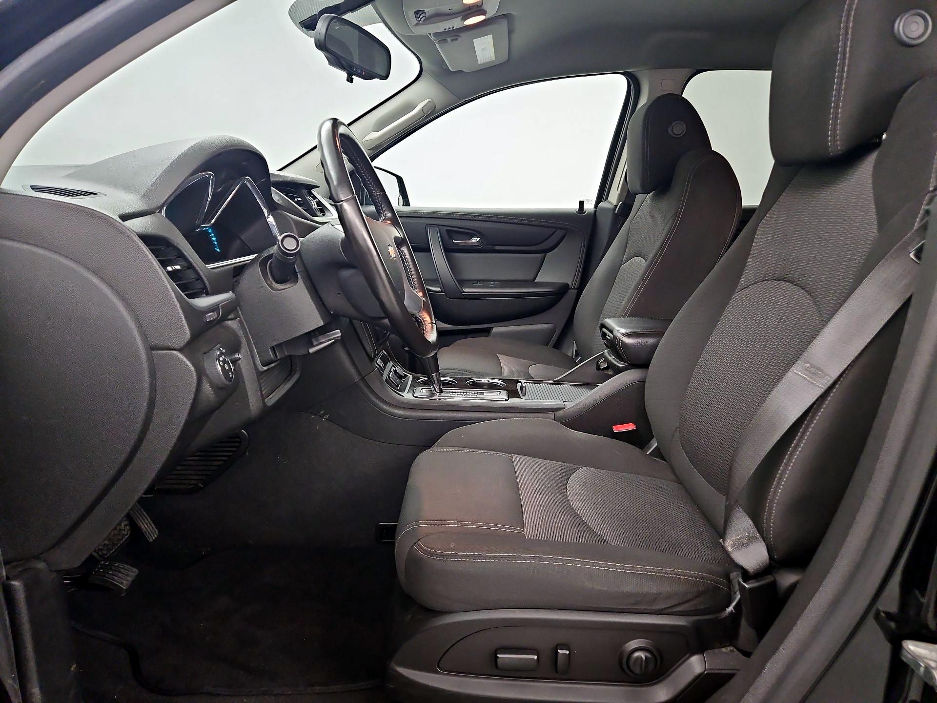 Thumbnail: 2016 Chevrolet Traverse - 11