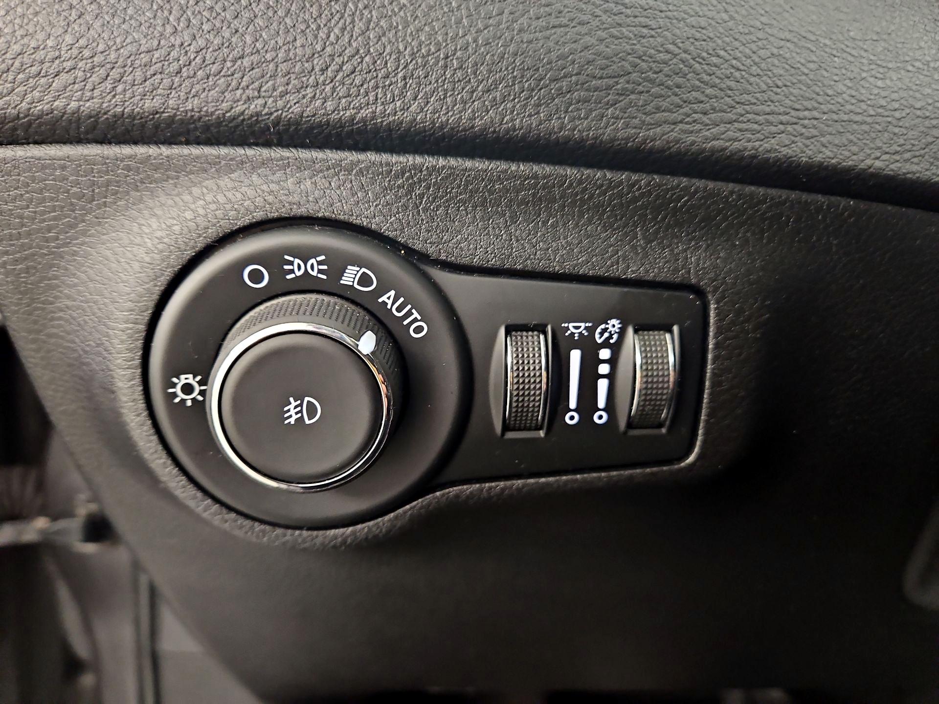 Thumbnail: 2019 Jeep Compass - 13