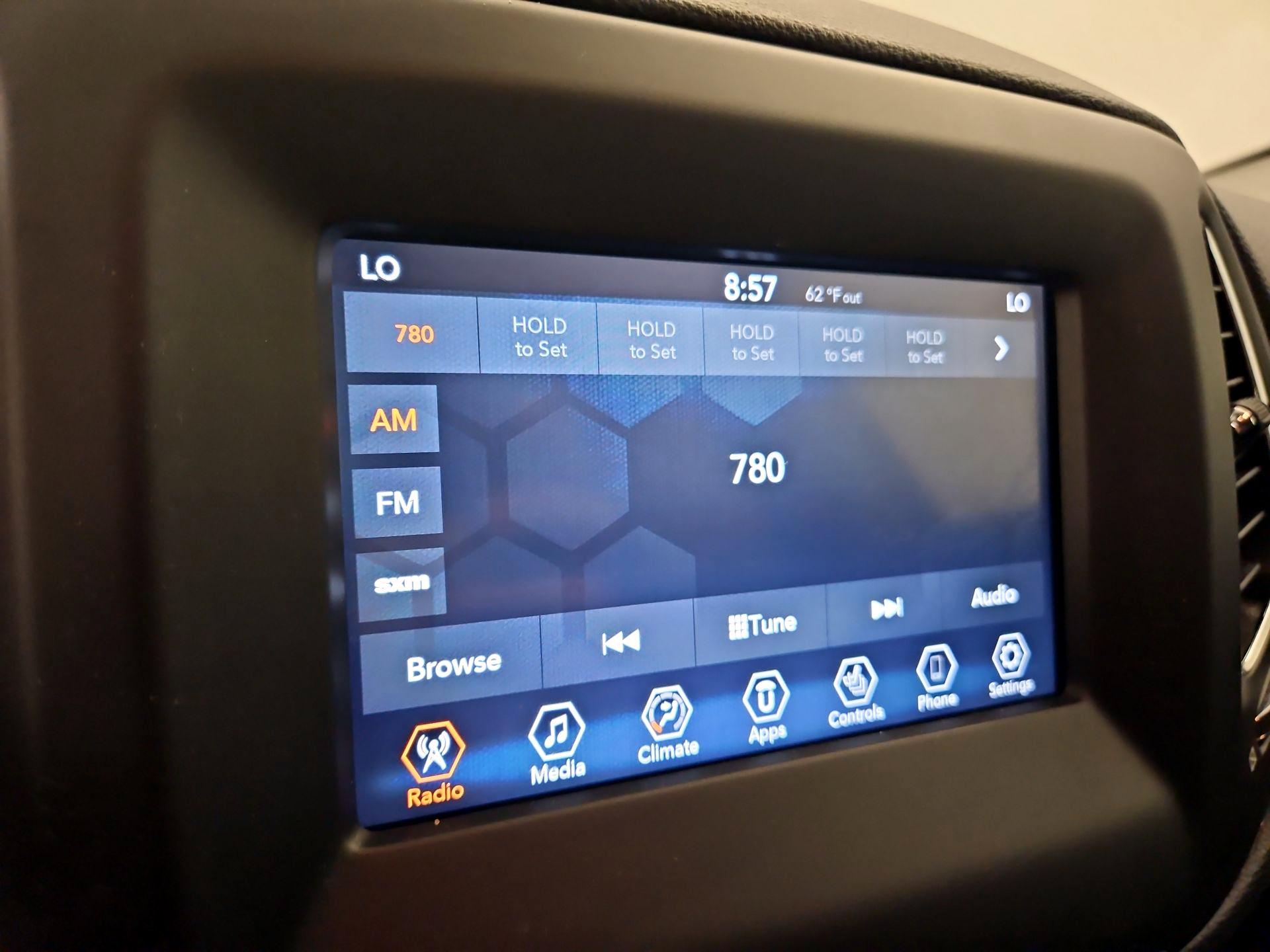 Thumbnail: 2019 Jeep Compass - 15