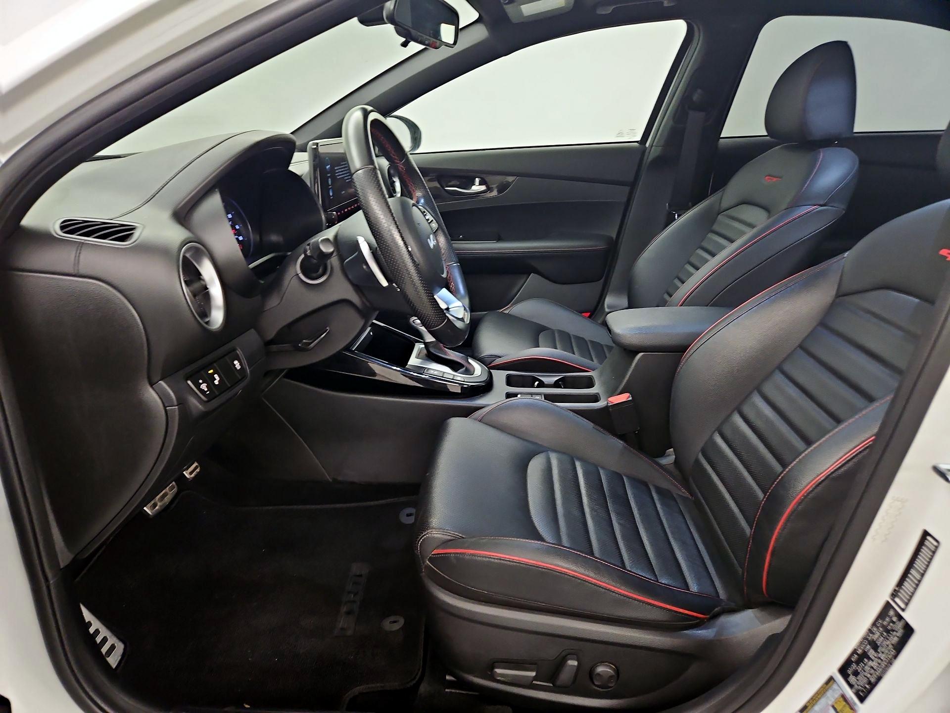 Thumbnail: 2023 Kia Forte - 11