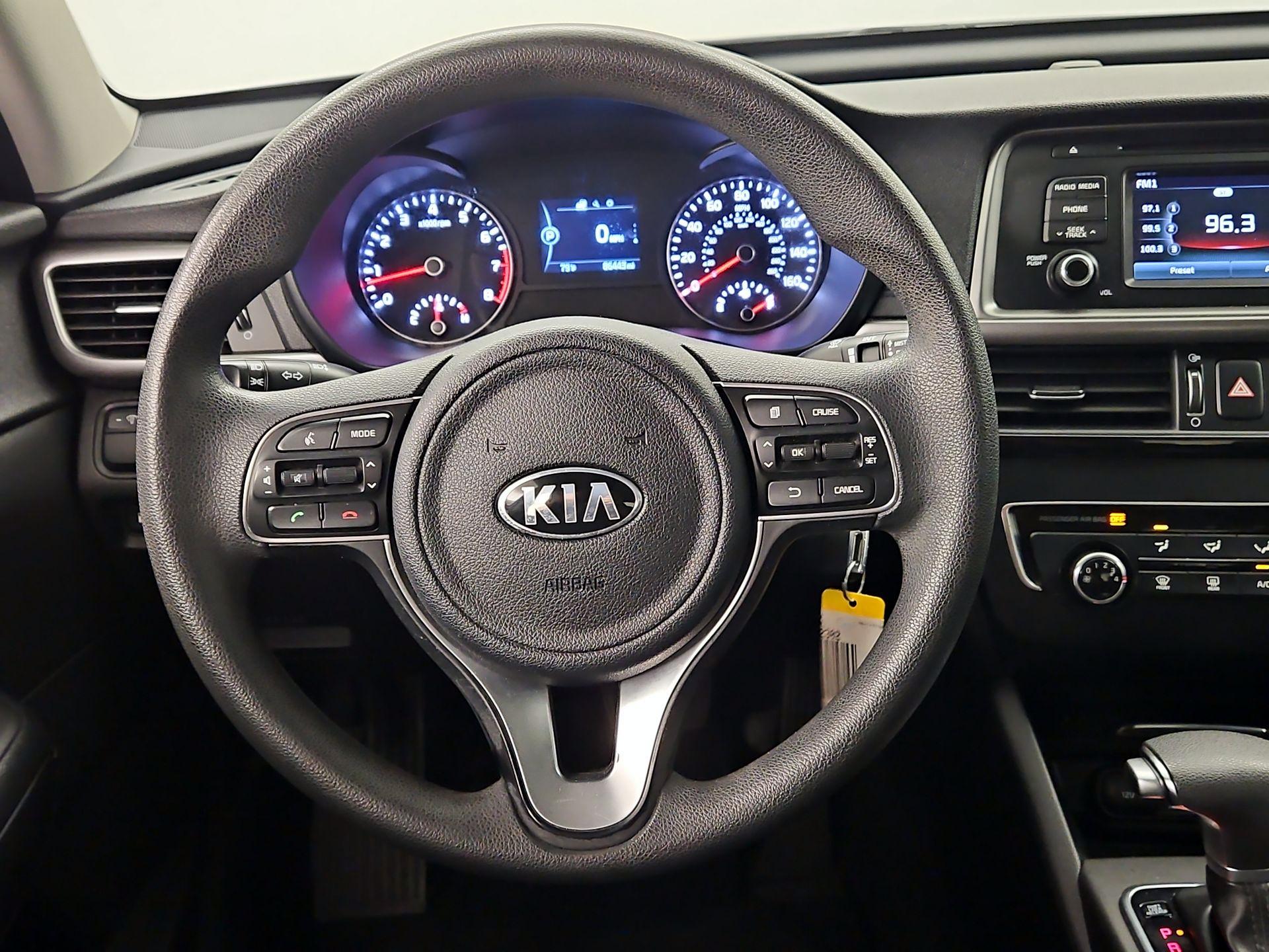 Thumbnail: 2017 Kia Optima - 10