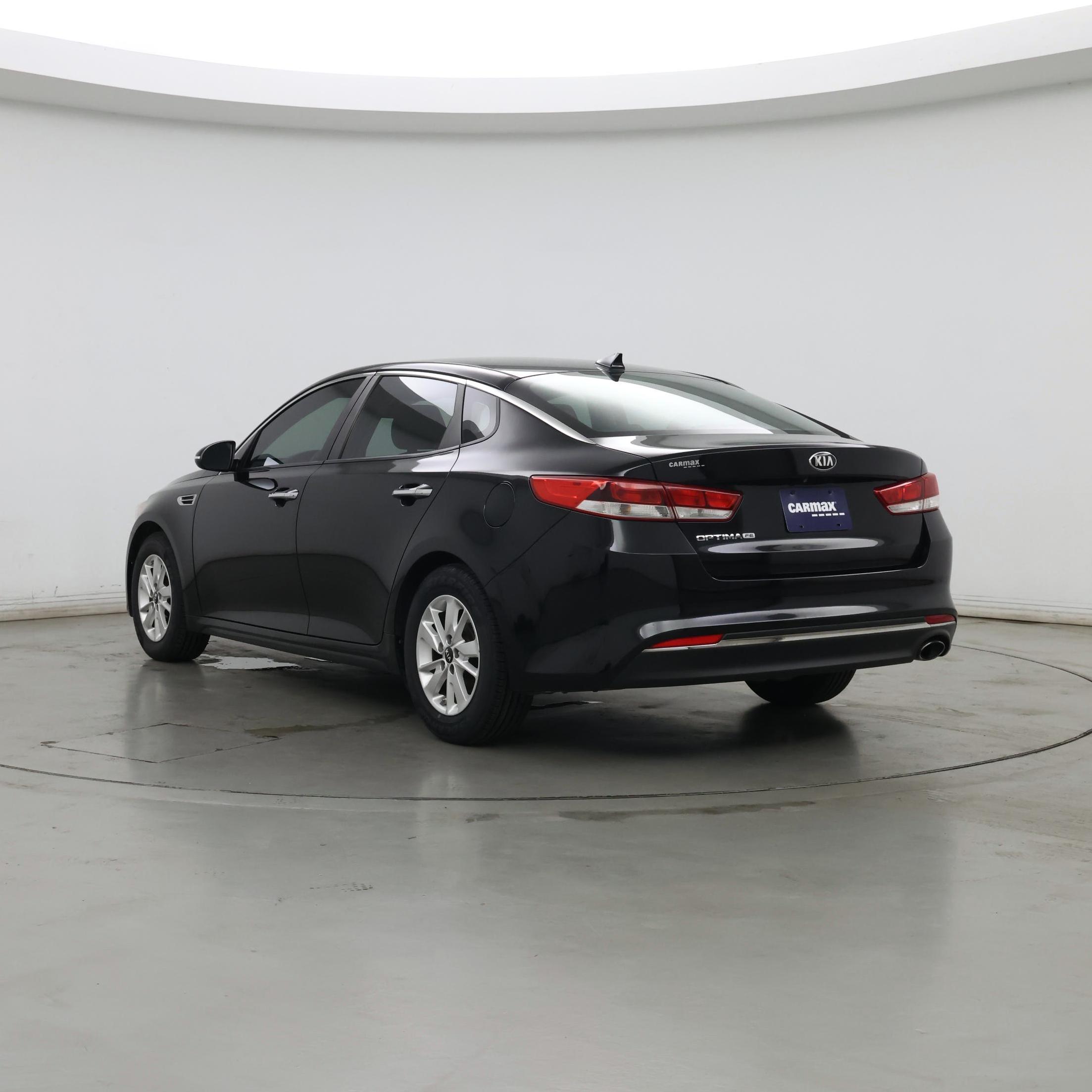 Thumbnail: 2017 Kia Optima - 2