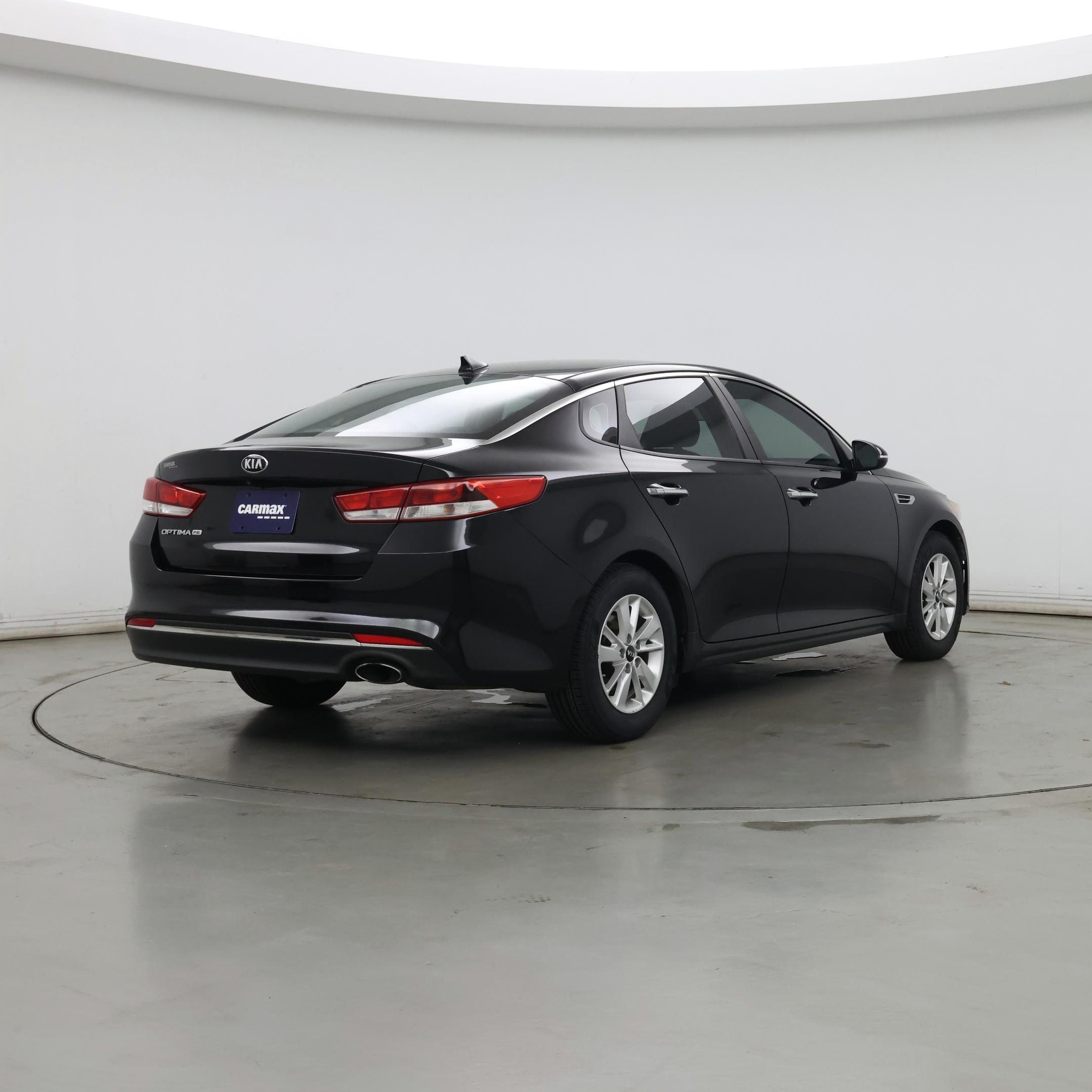 Thumbnail: 2017 Kia Optima - 8