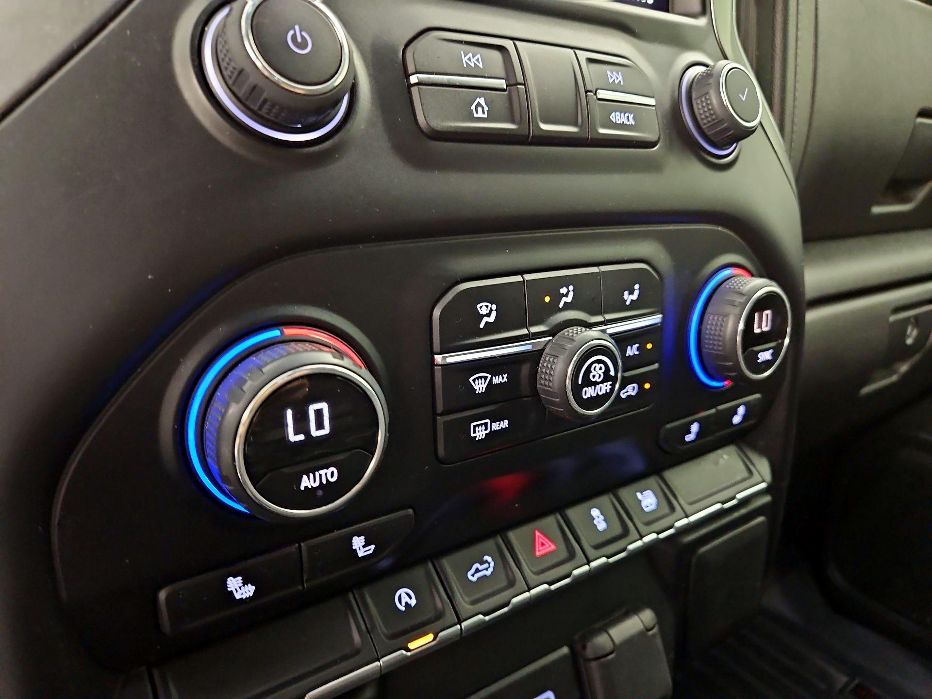 Thumbnail: 2021 Chevrolet Silverado 1500 - 16