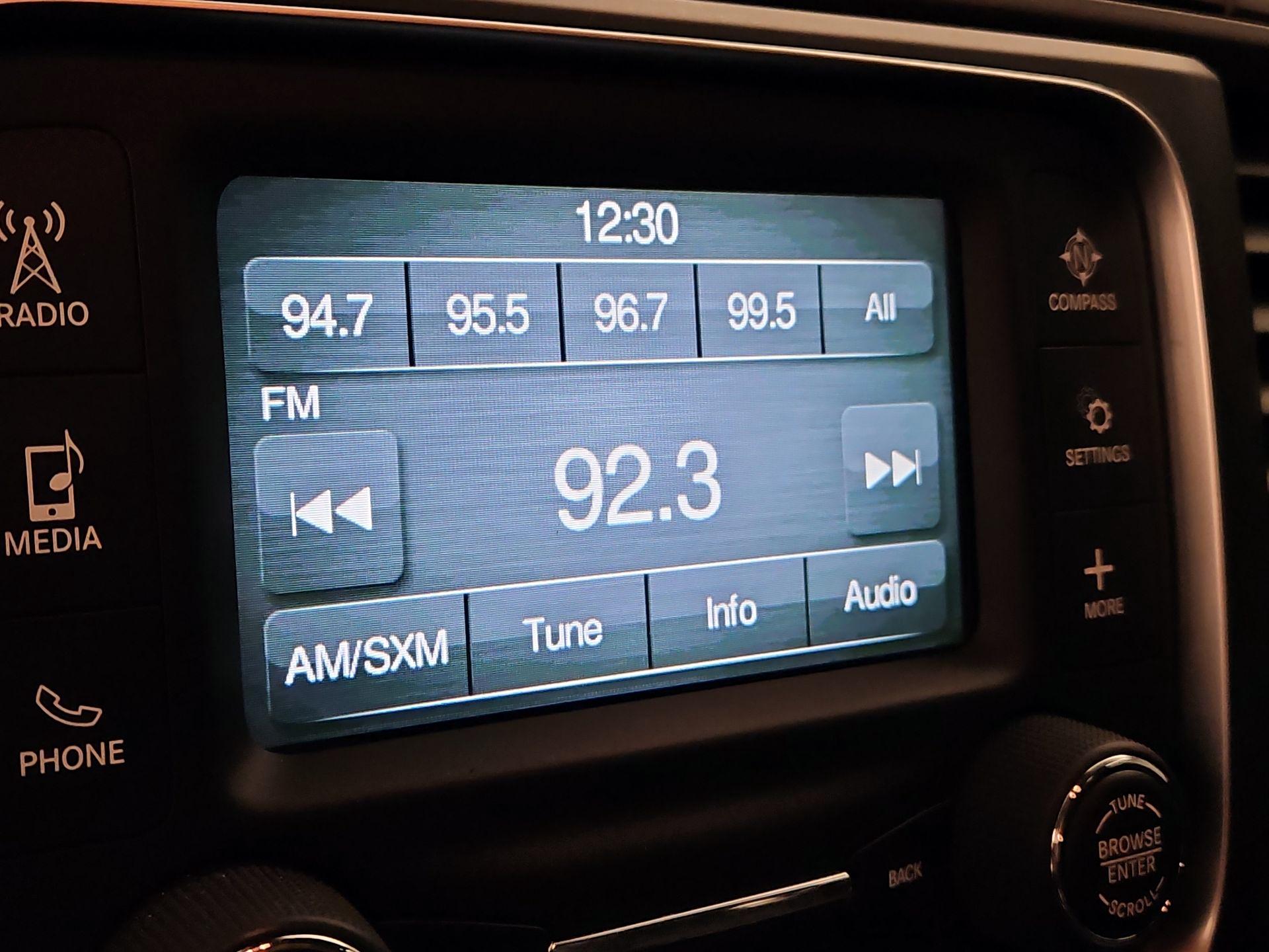 Thumbnail: 2019 RAM 1500 Classic - 15
