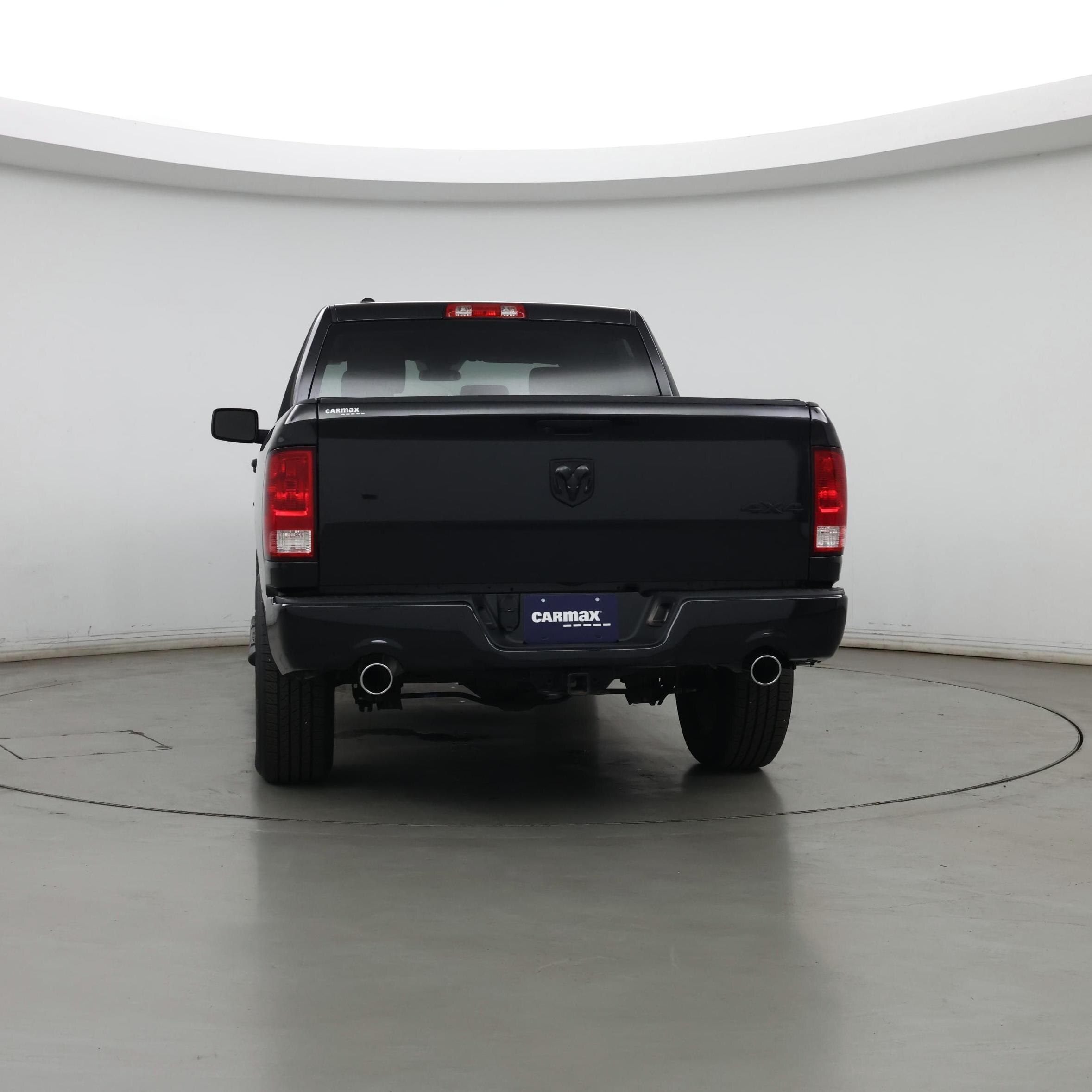 Thumbnail: 2019 RAM 1500 Classic - 6