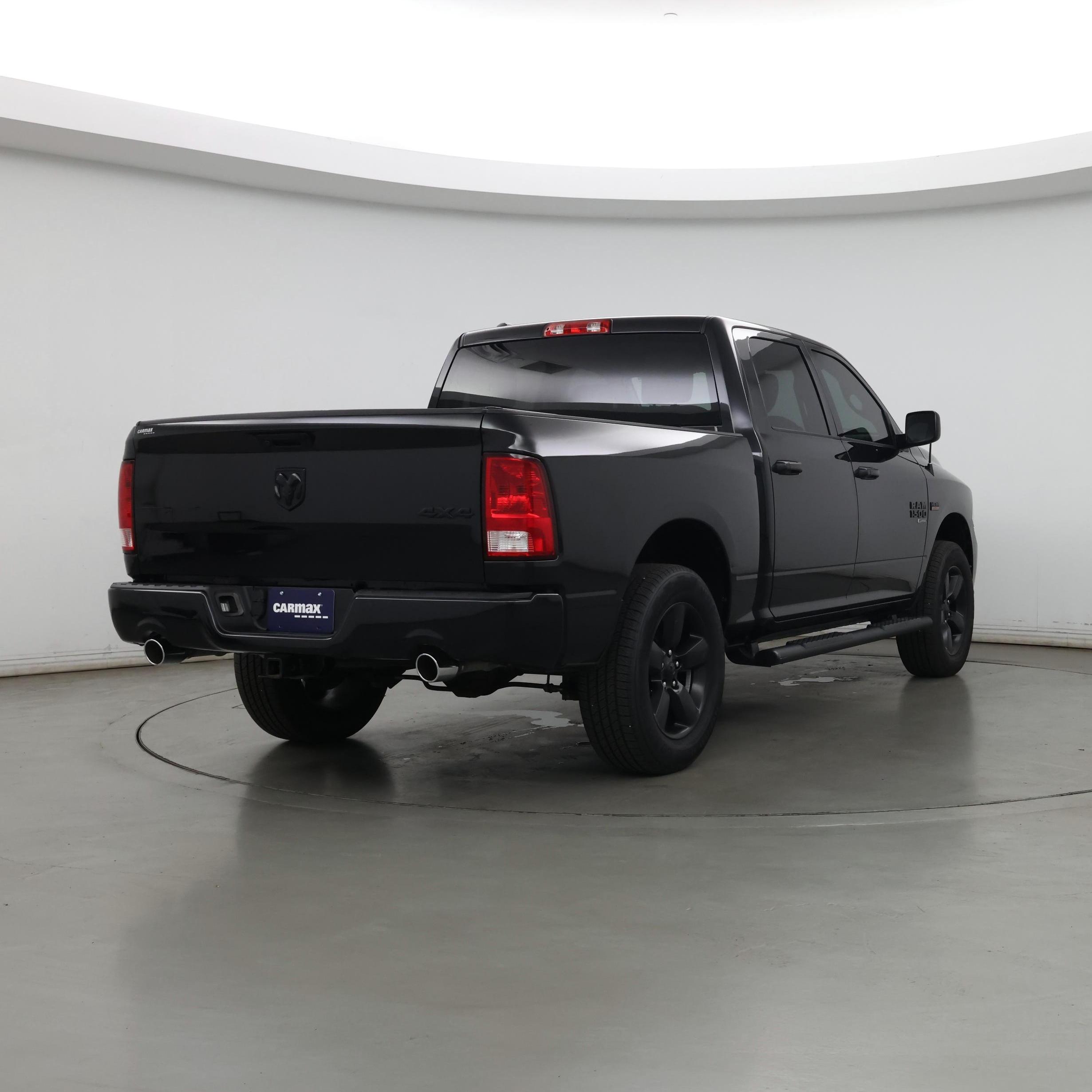 Thumbnail: 2019 RAM 1500 Classic - 8