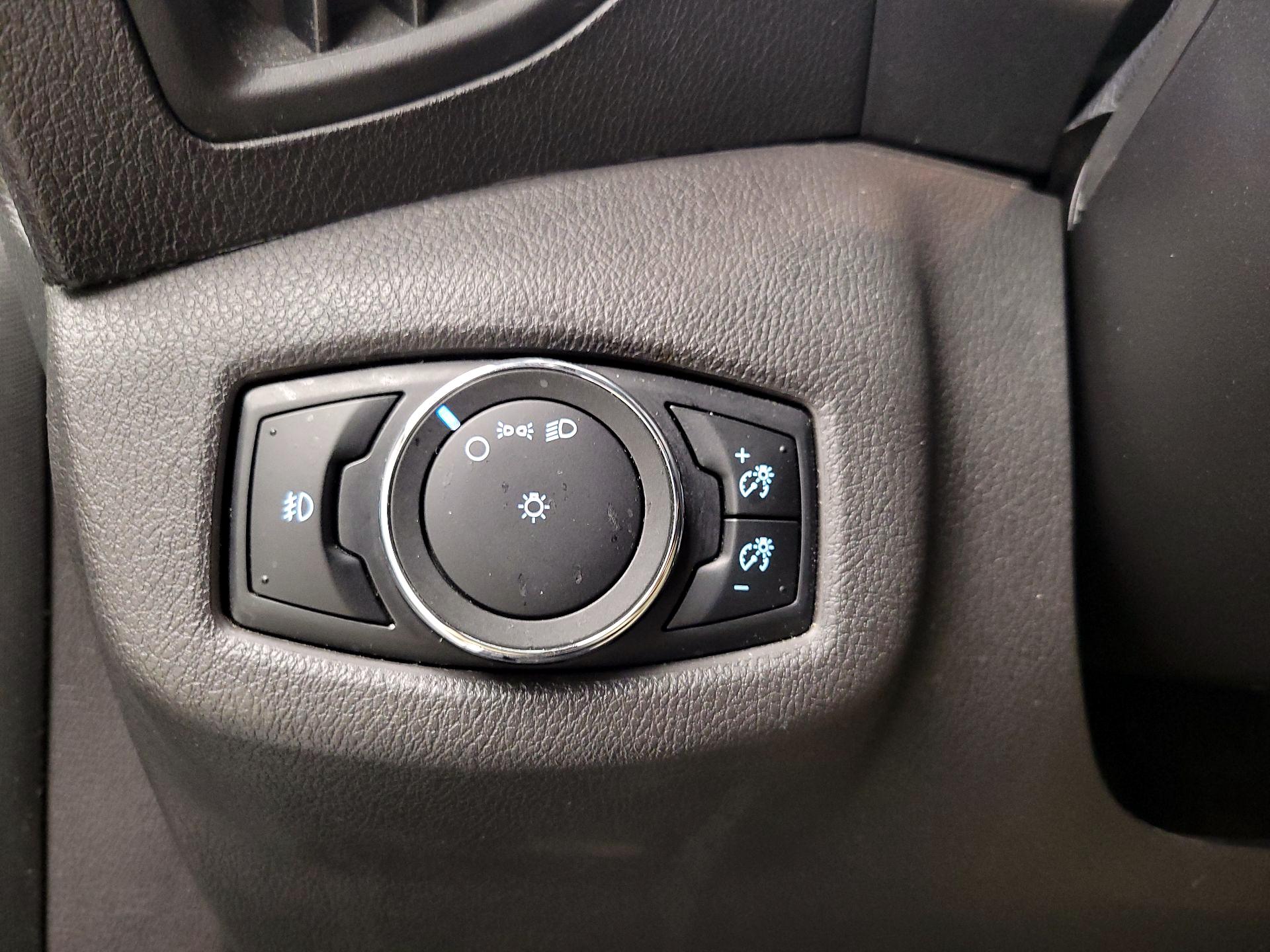 Thumbnail: 2018 Ford Transit Series - 13