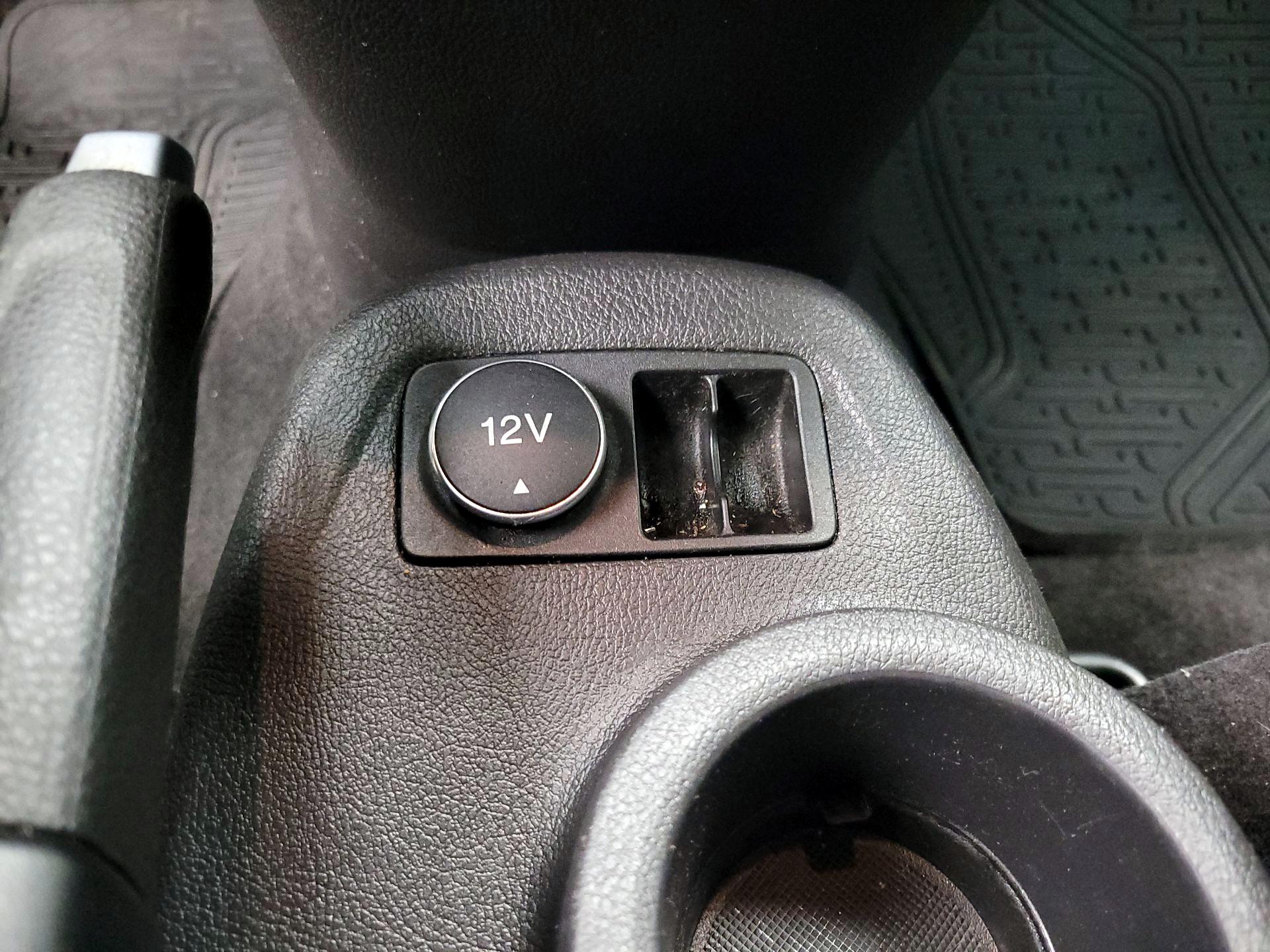 Thumbnail: 2018 Ford Transit Series - 17