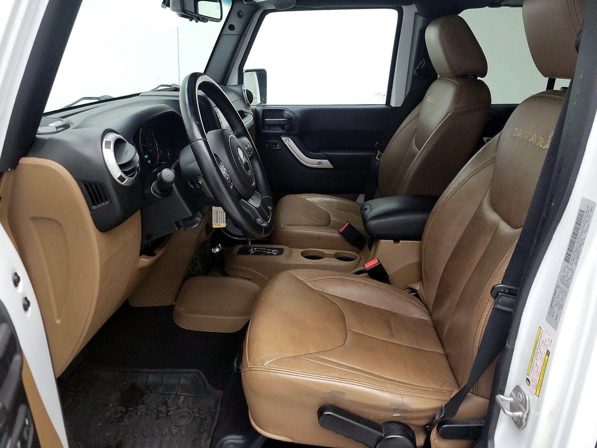 Thumbnail: 2015 Jeep Wrangler - 11