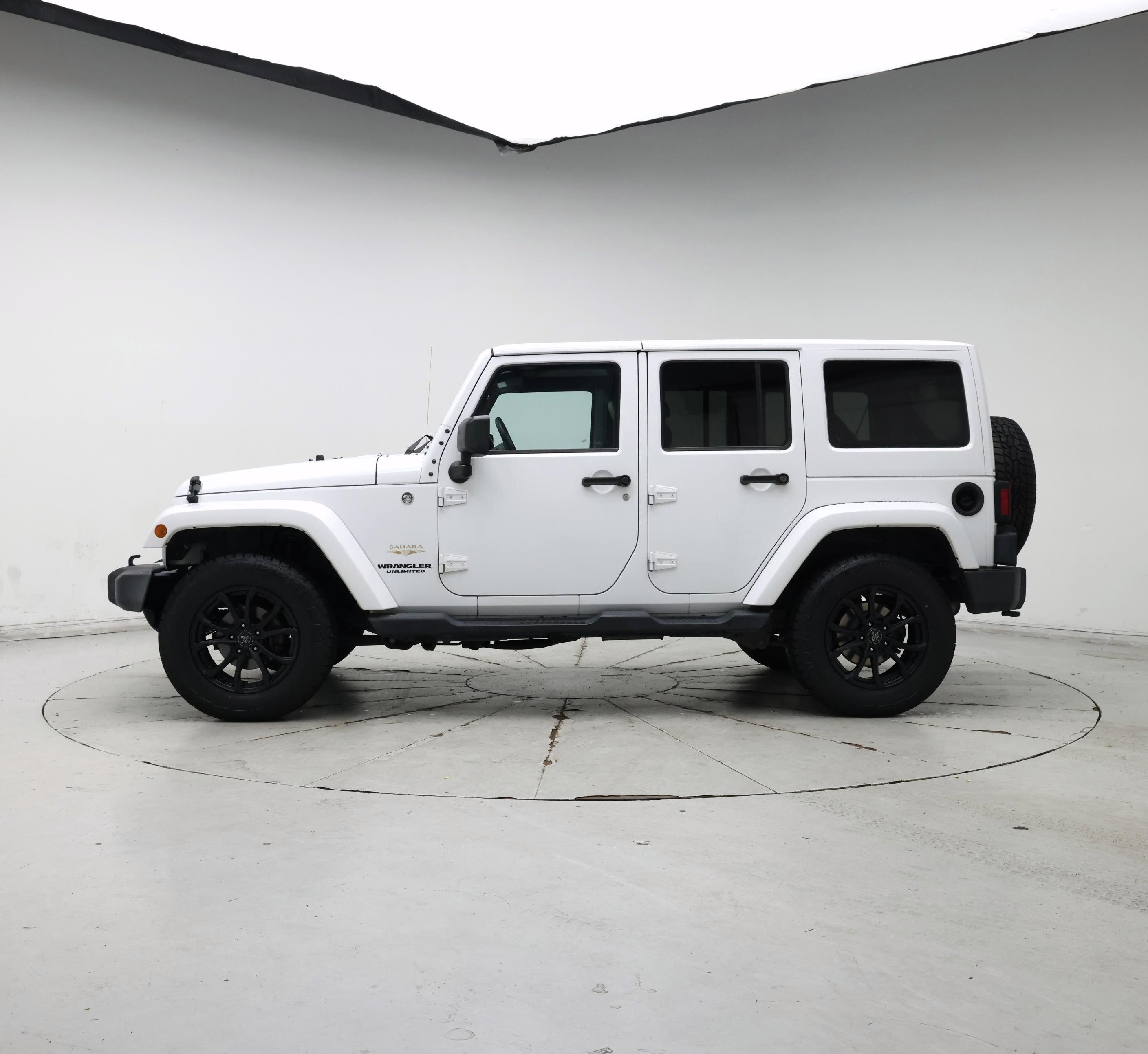 Thumbnail: 2015 Jeep Wrangler - 3