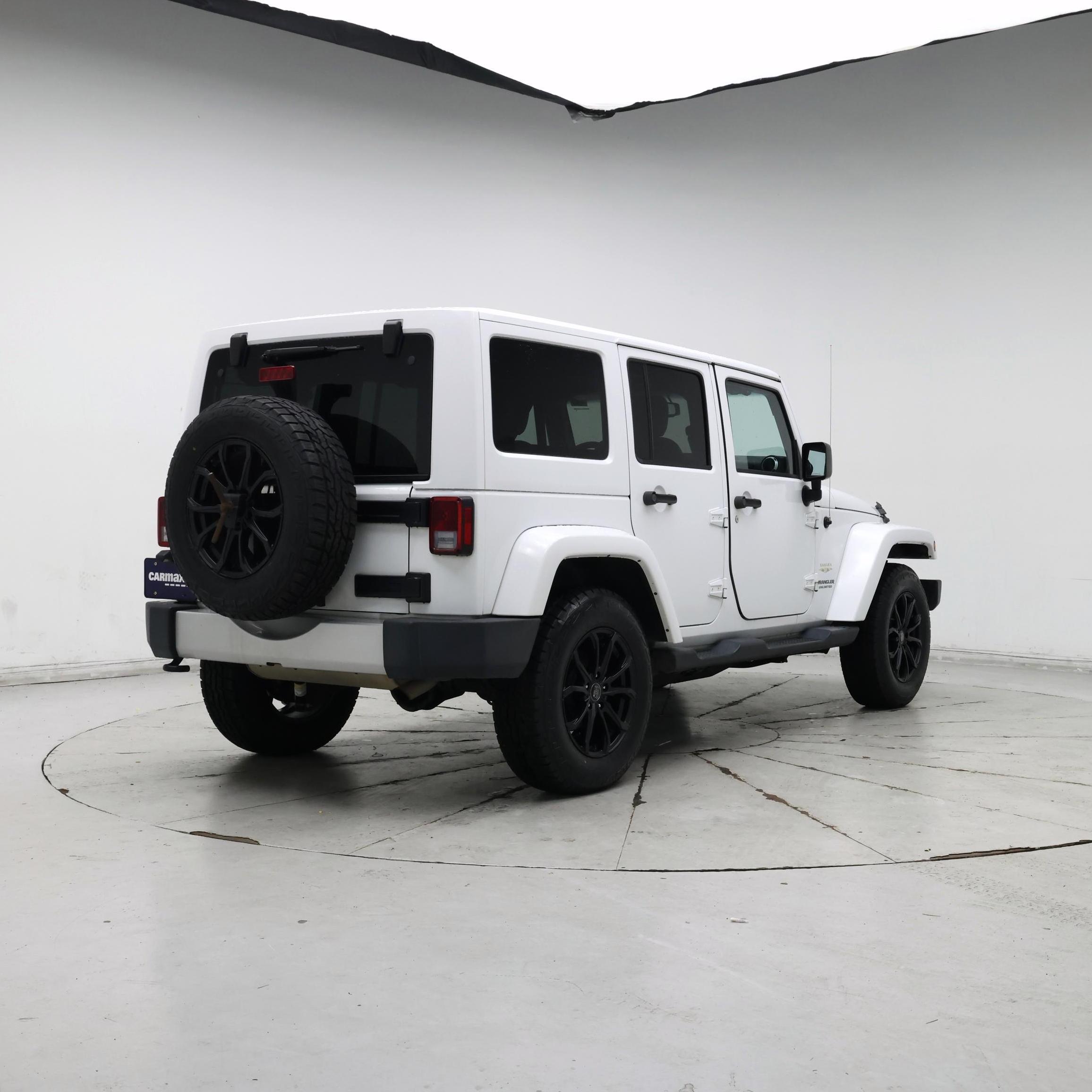 Thumbnail: 2015 Jeep Wrangler - 8