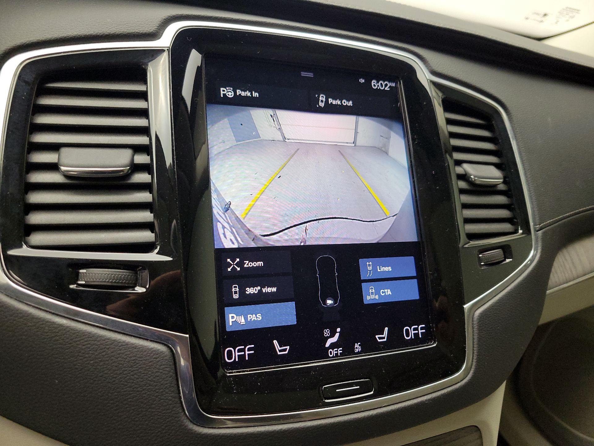 Thumbnail: 2022 Volvo XC90 - 15