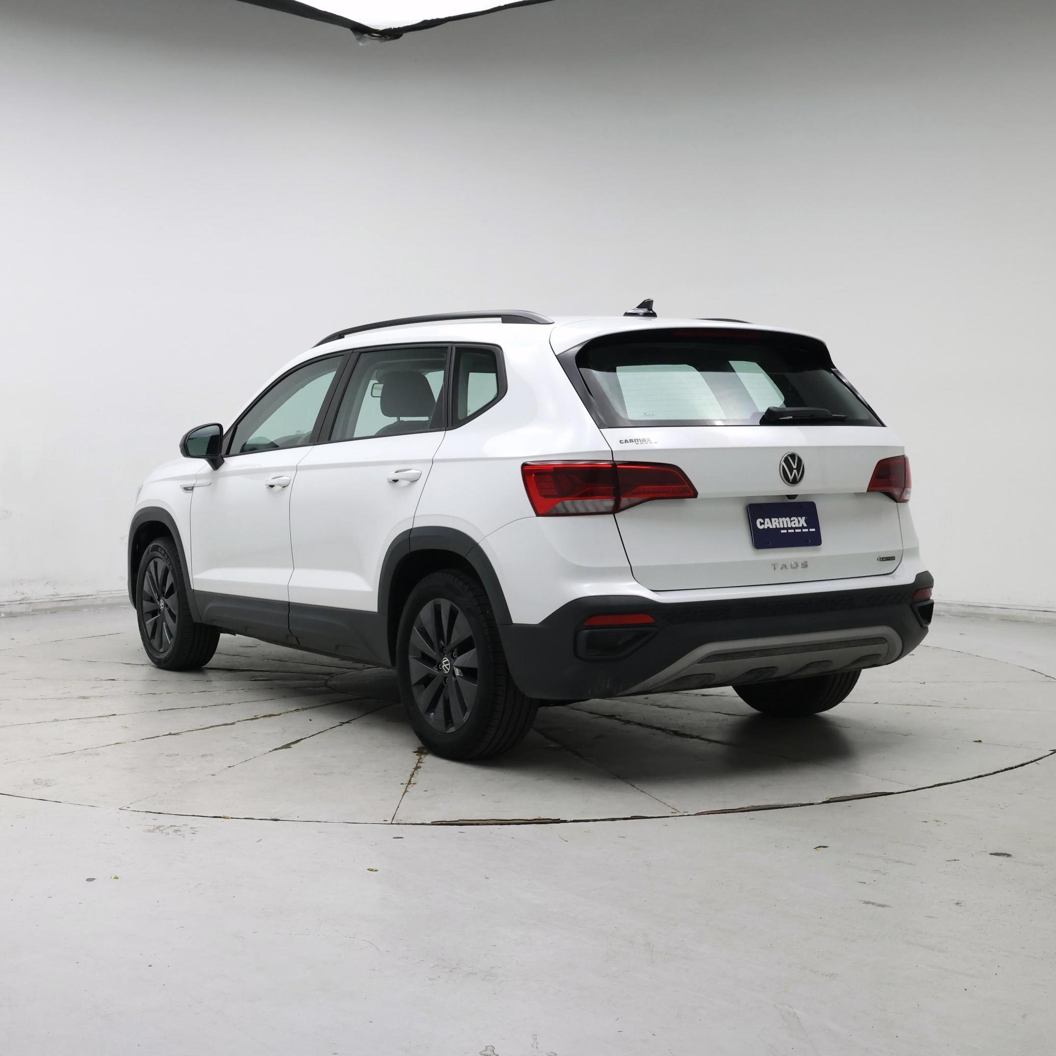Thumbnail: 2022 Volkswagen Taos - 2