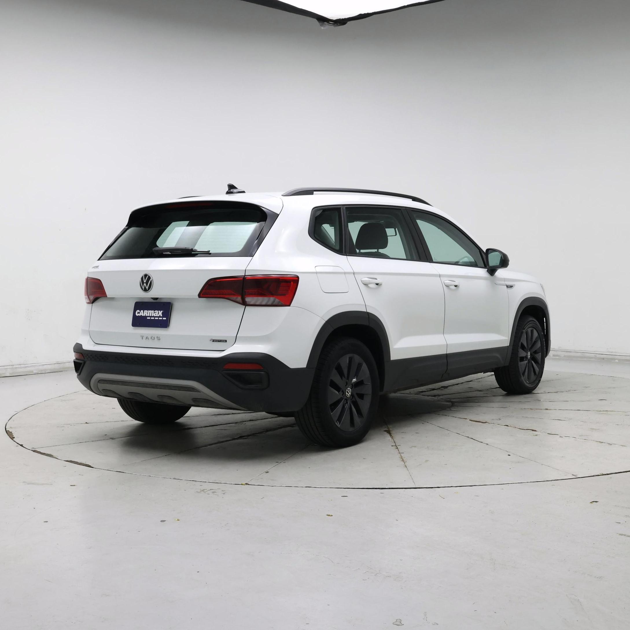 Thumbnail: 2022 Volkswagen Taos - 8