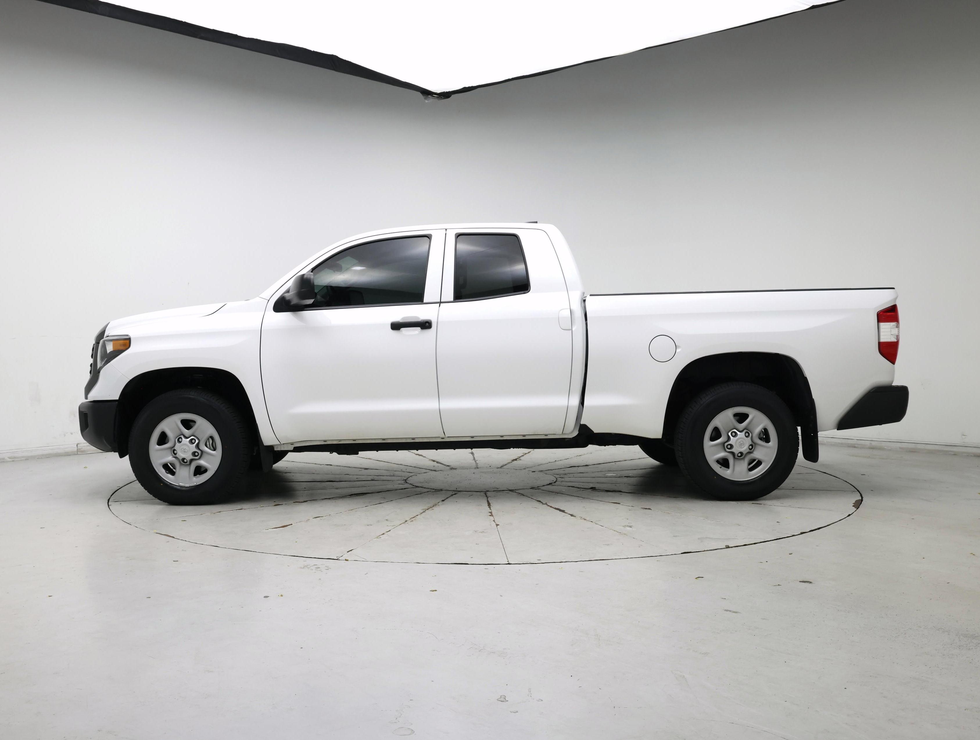 Thumbnail: 2021 Toyota Tundra - 3