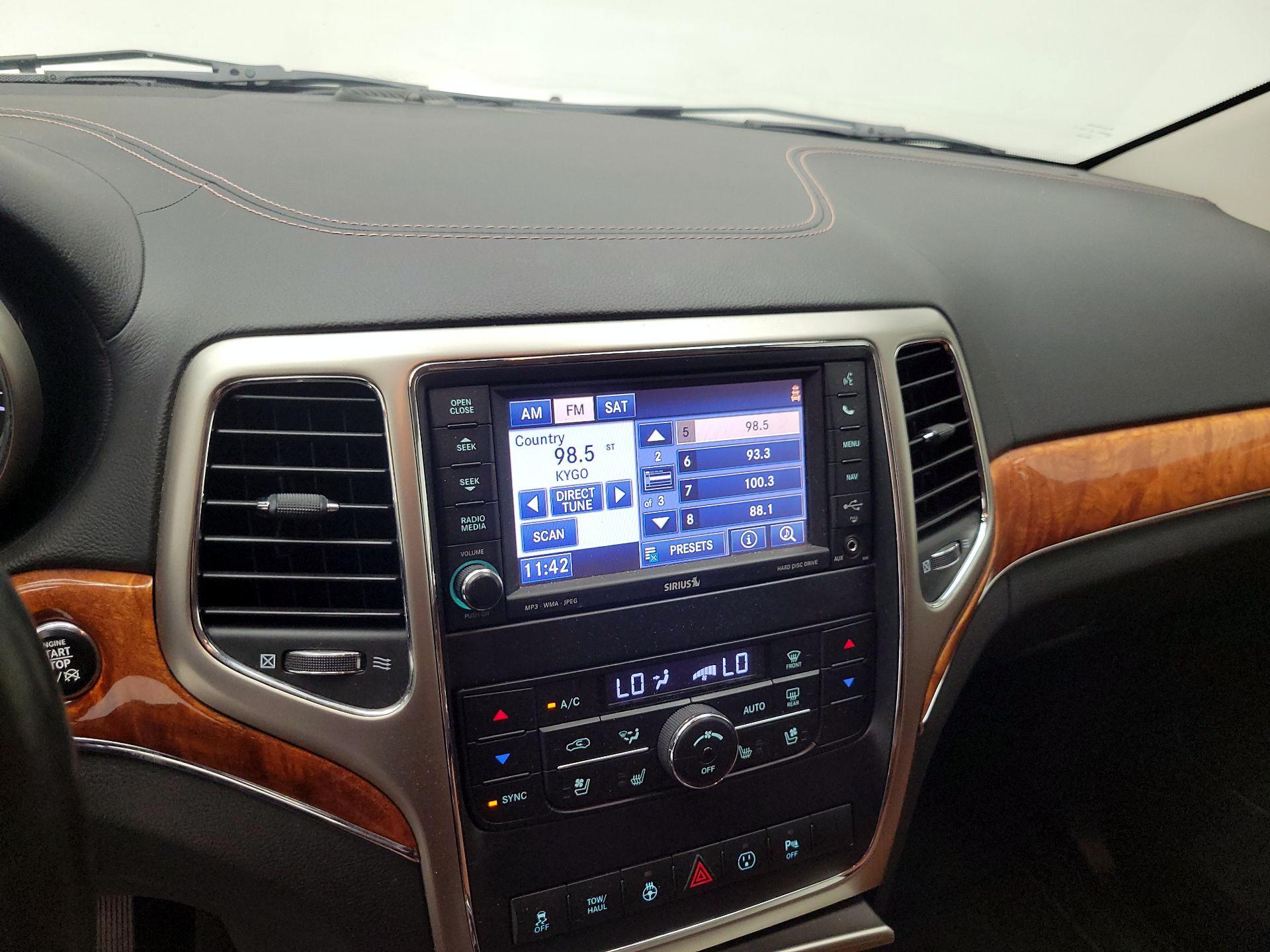 Thumbnail: 2013 Jeep Grand Cherokee - 16
