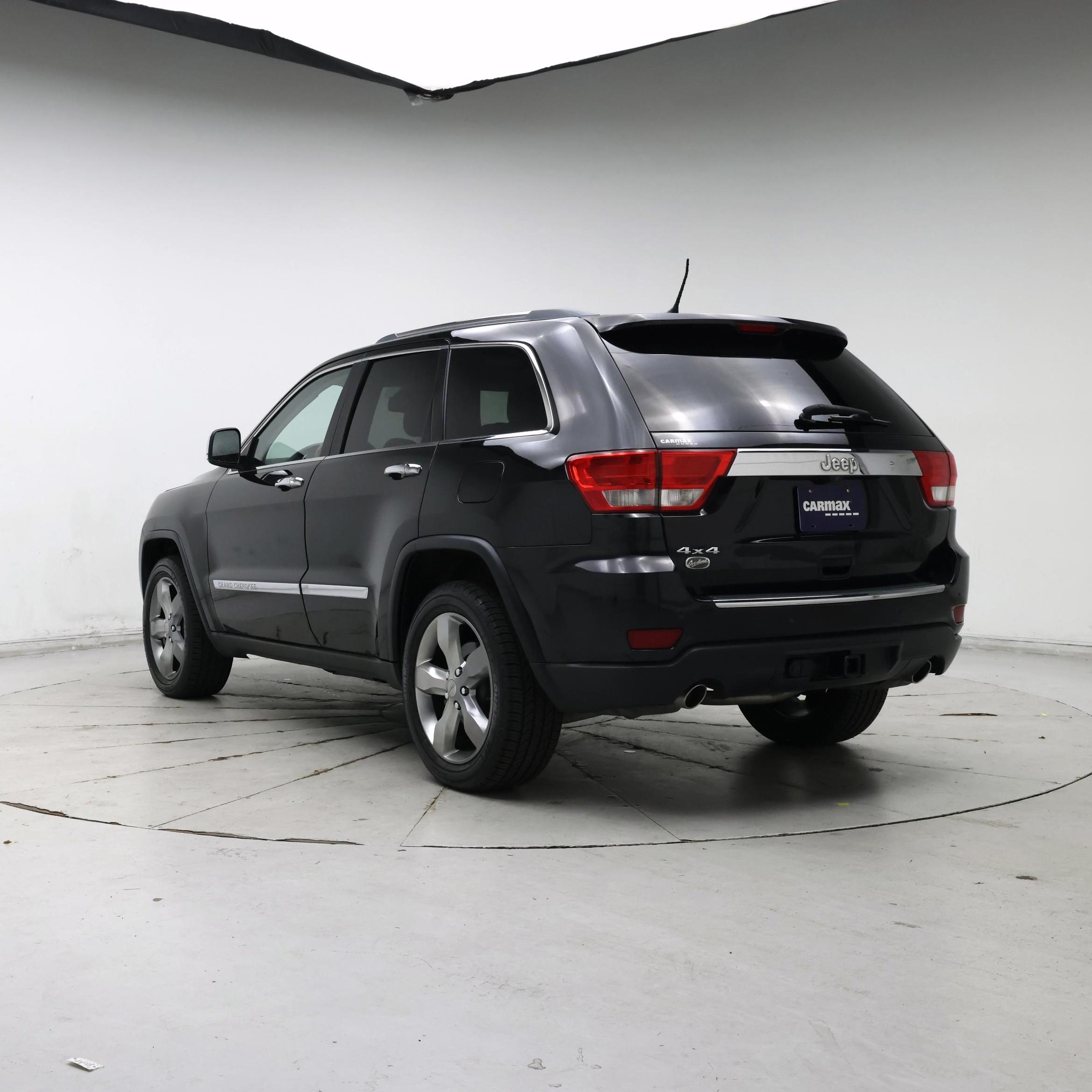 Thumbnail: 2013 Jeep Grand Cherokee - 2