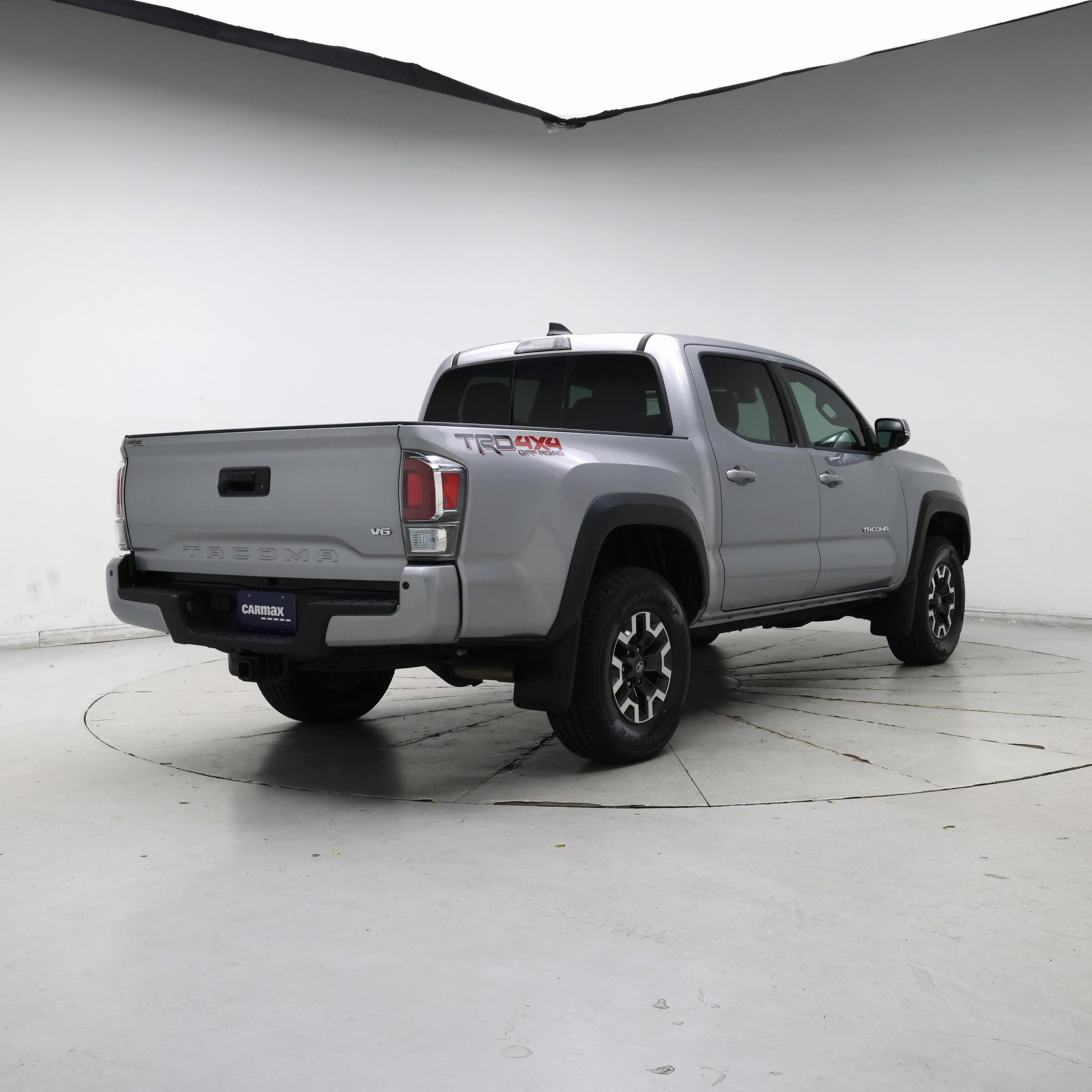 Thumbnail: 2020 Toyota Tacoma - 8