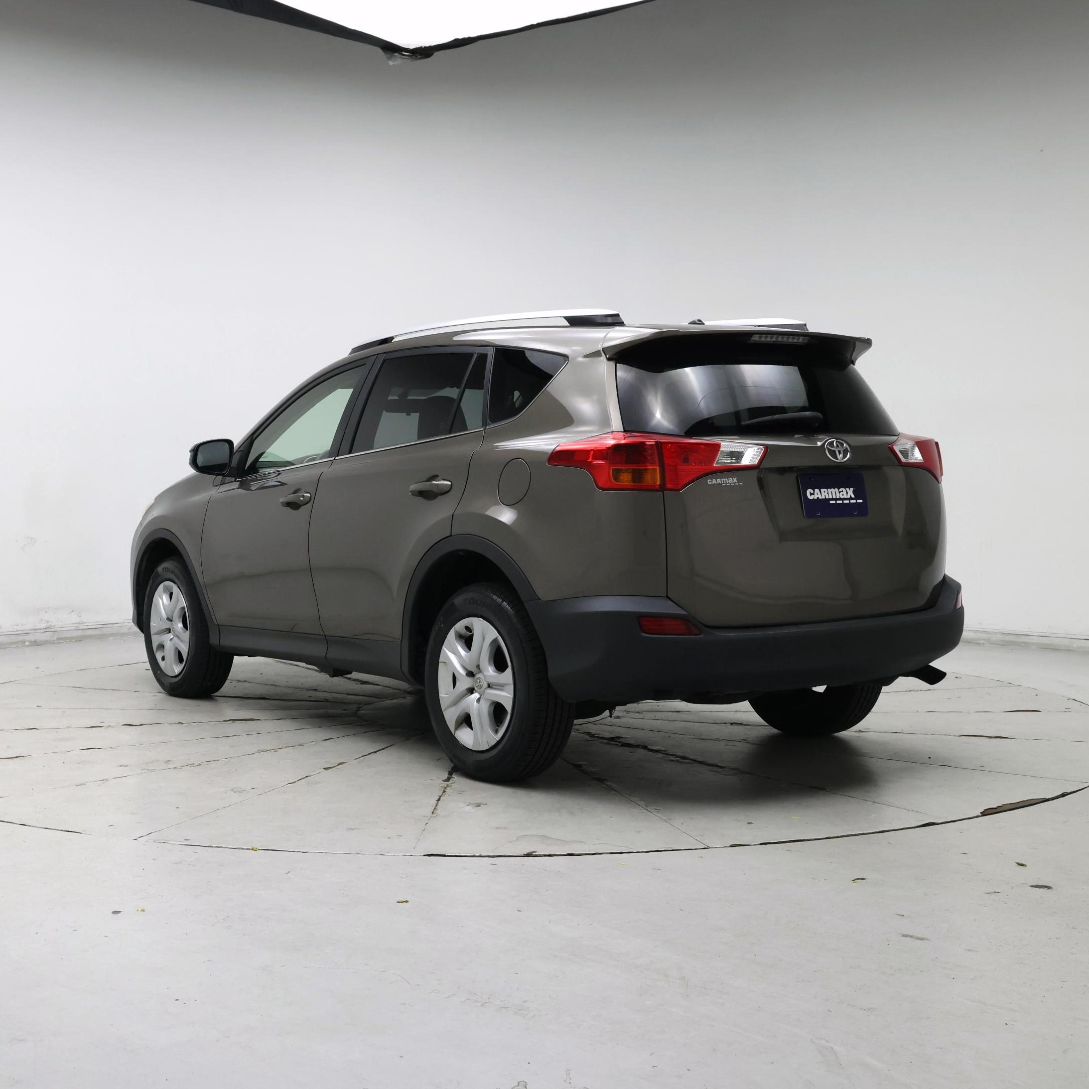 Thumbnail: 2015 Toyota RAV4 - 2