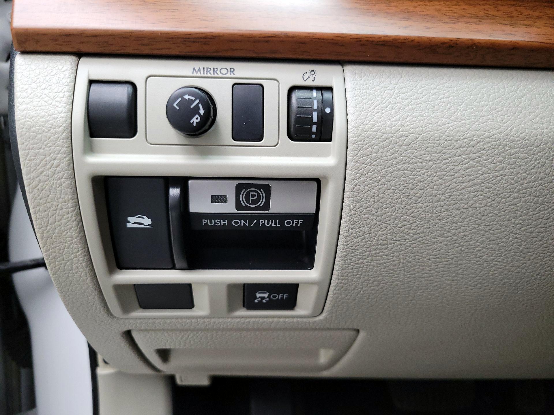 Thumbnail: 2014 Subaru Outback - 13