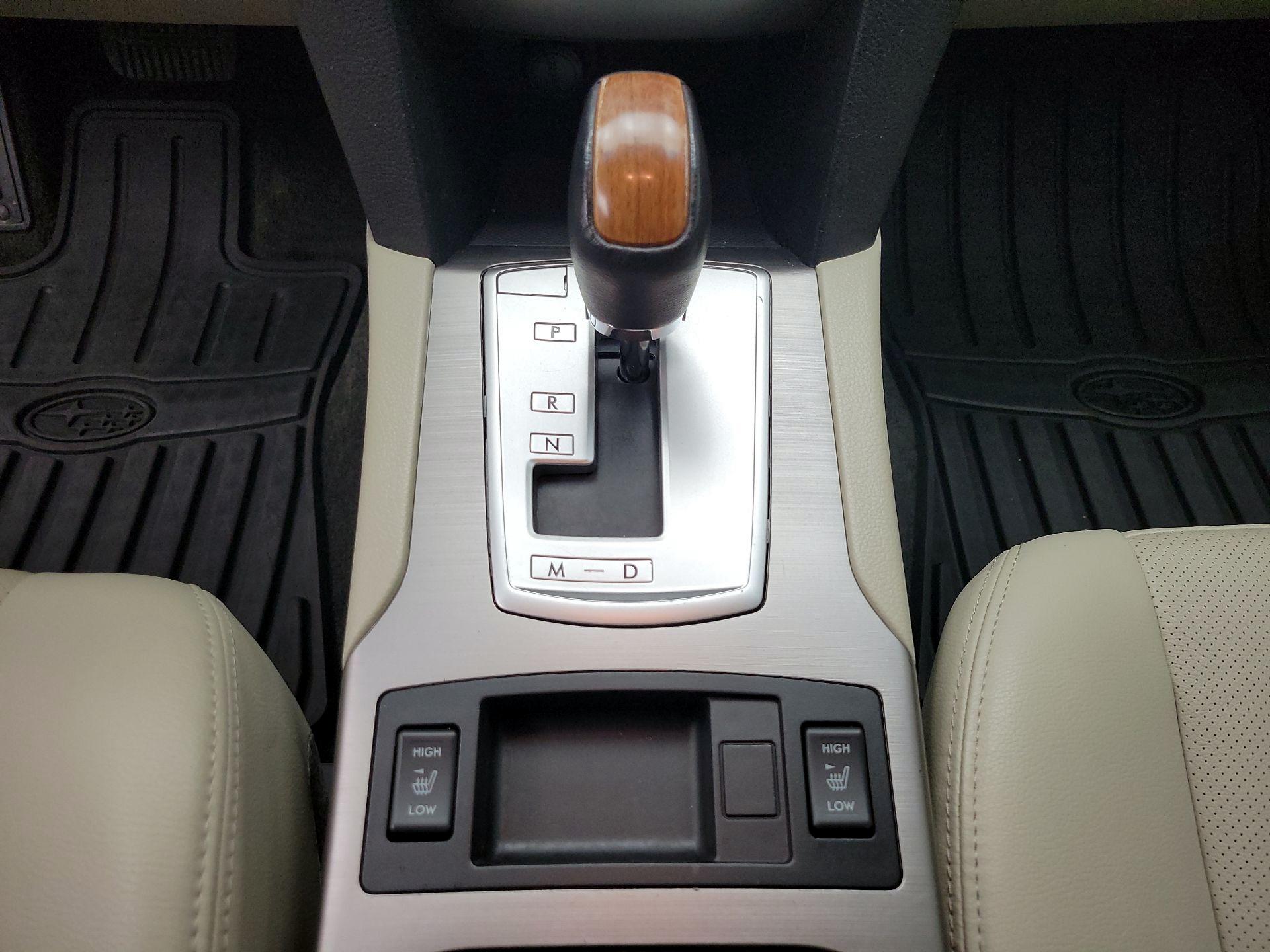 Thumbnail: 2014 Subaru Outback - 17