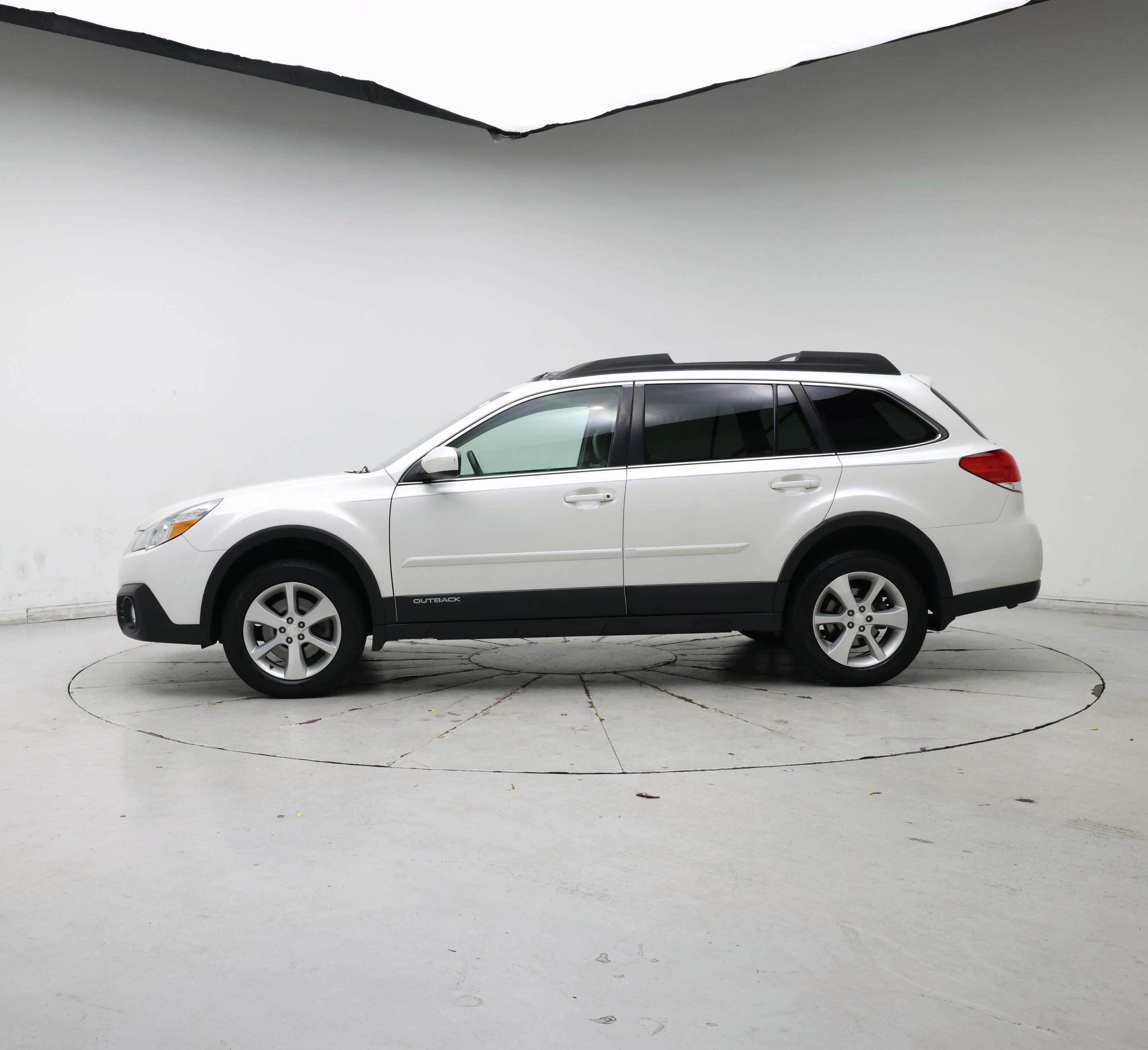 Thumbnail: 2014 Subaru Outback - 3