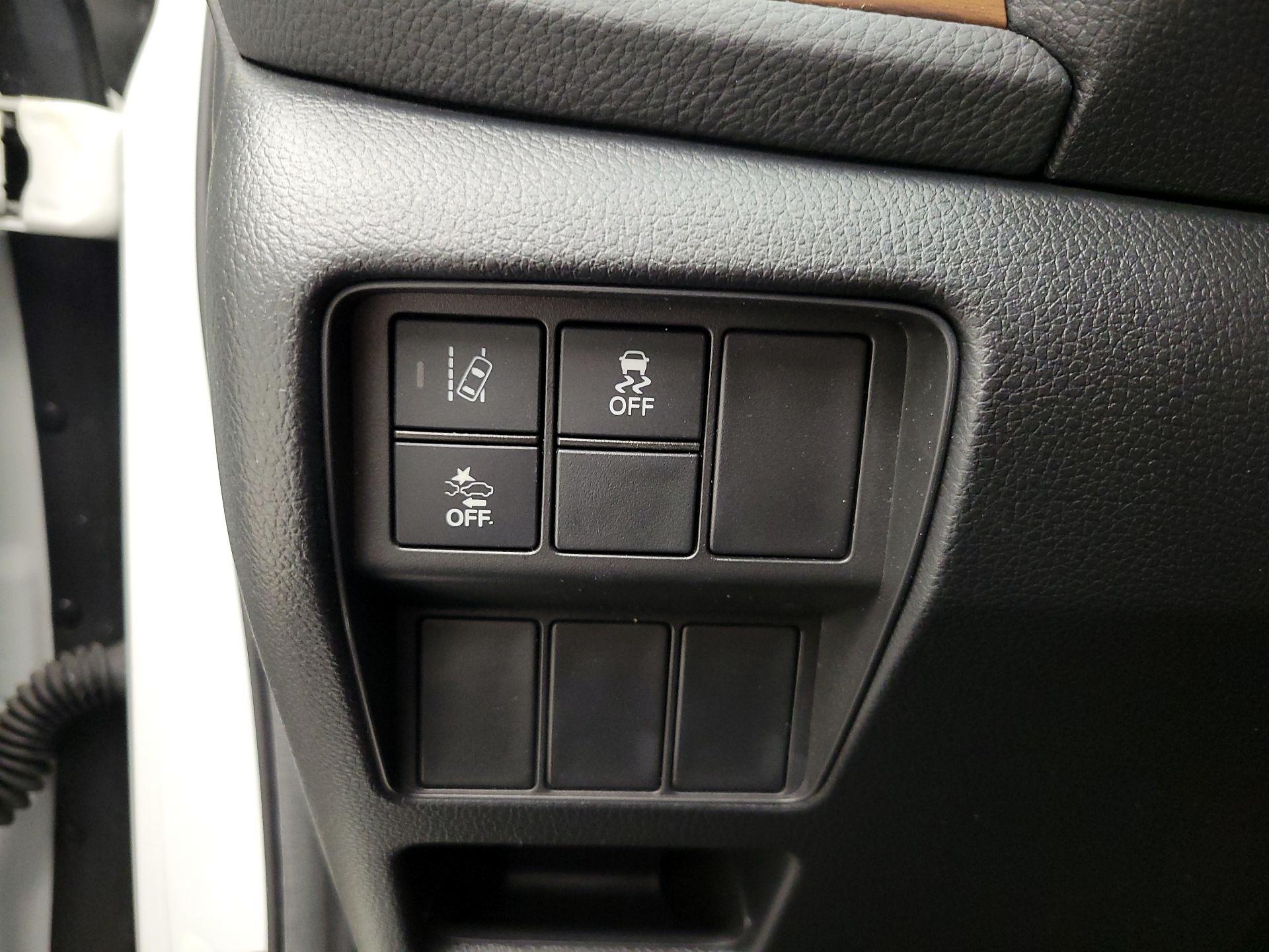 Thumbnail: 2019 Honda CR-V - 13