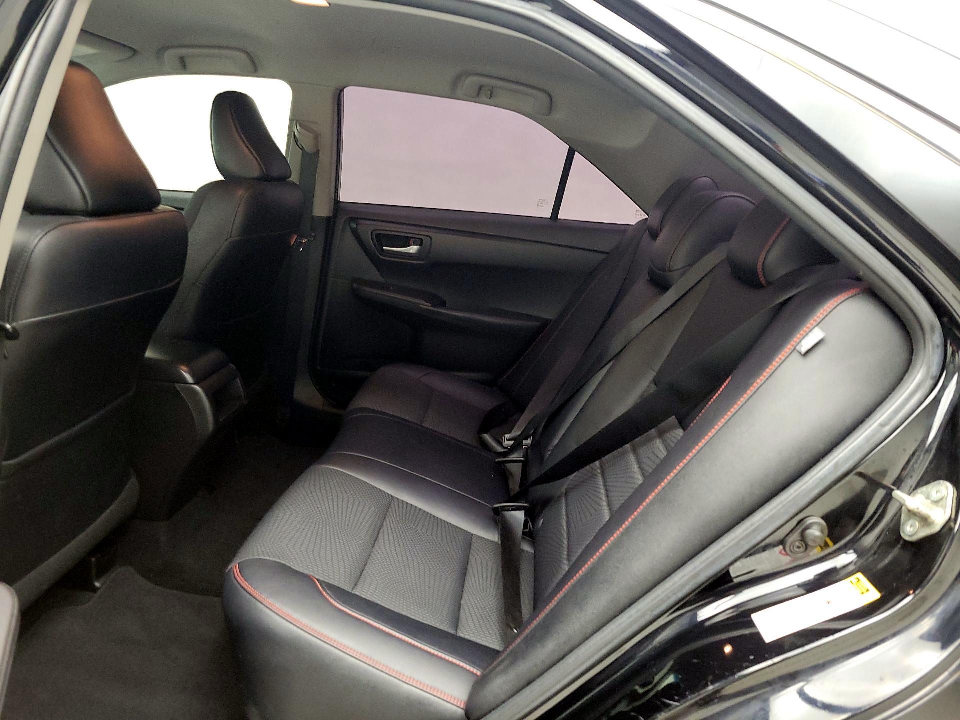 Thumbnail: 2016 Toyota Camry - 19