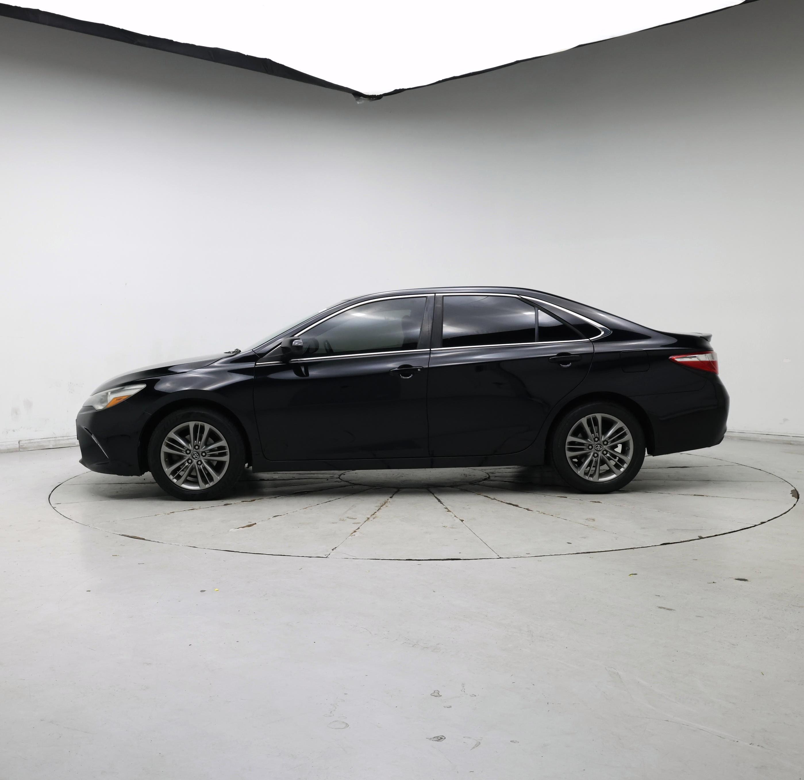 Thumbnail: 2016 Toyota Camry - 3