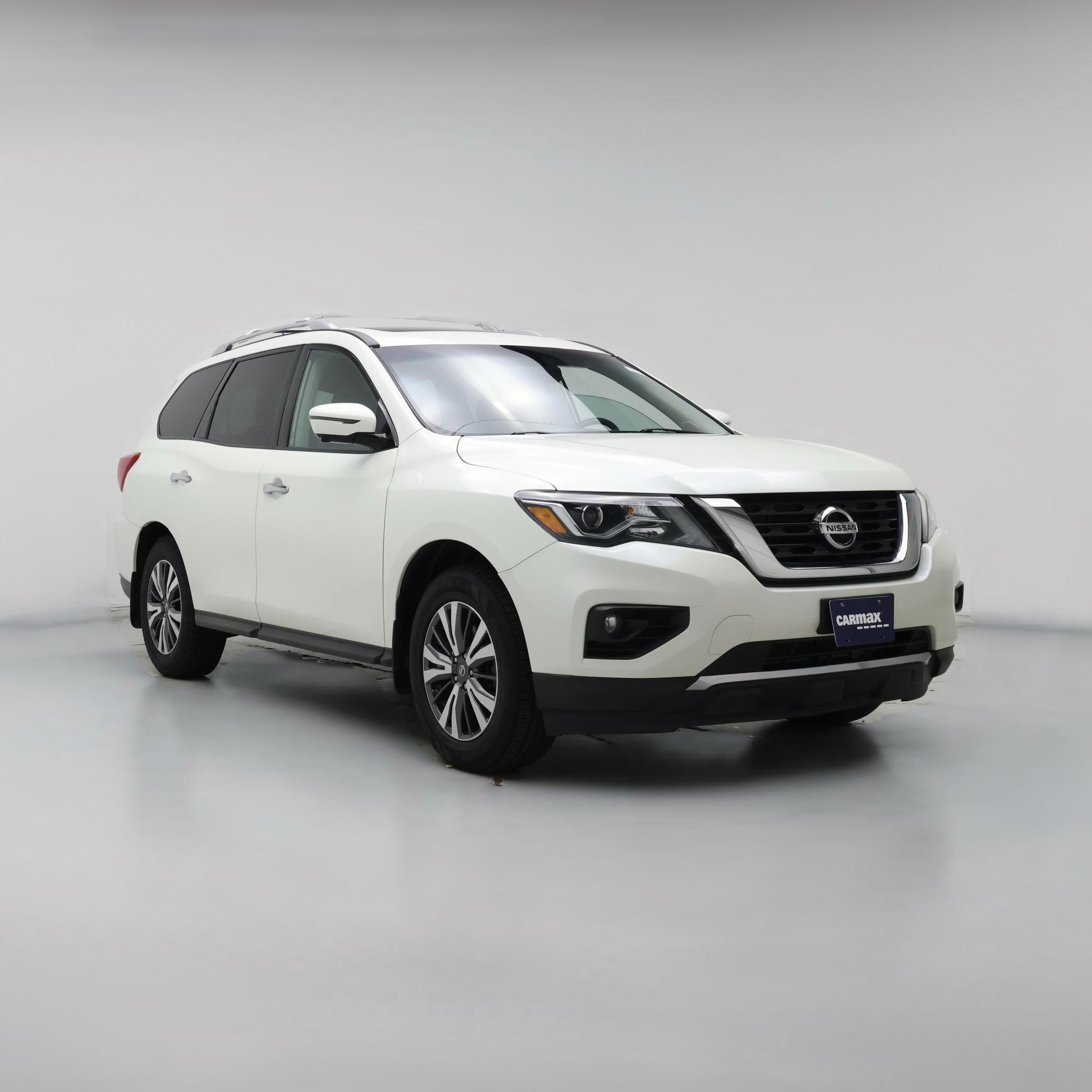 Thumbnail: 2017 Nissan Pathfinder - 1