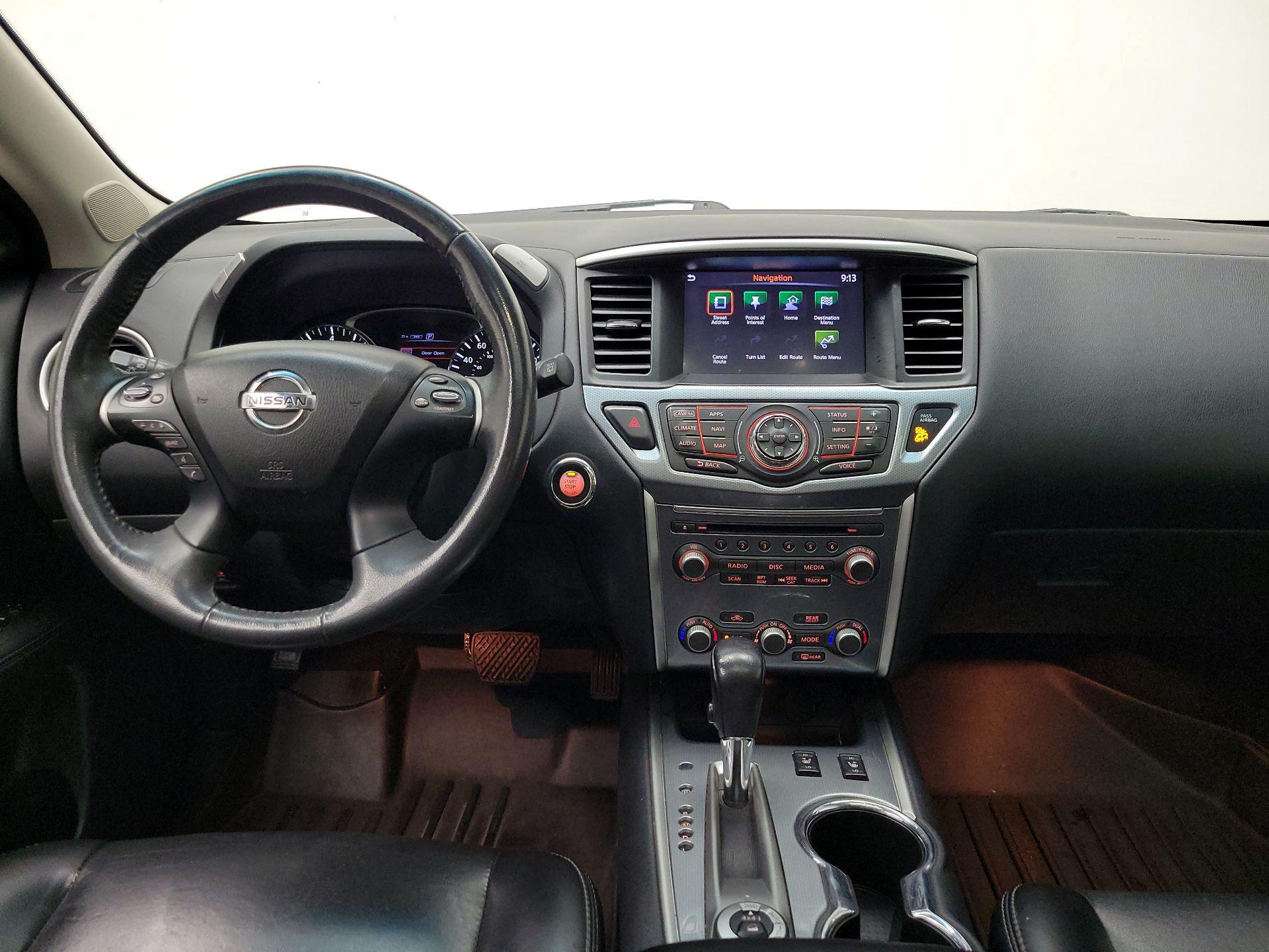 Thumbnail: 2017 Nissan Pathfinder - 9