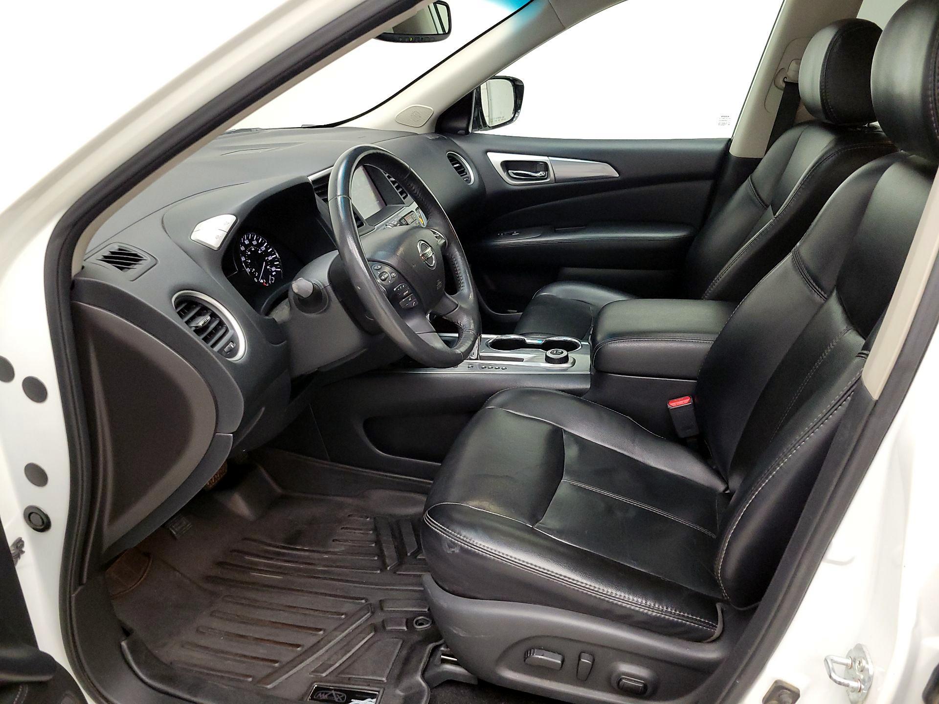 Thumbnail: 2017 Nissan Pathfinder - 11