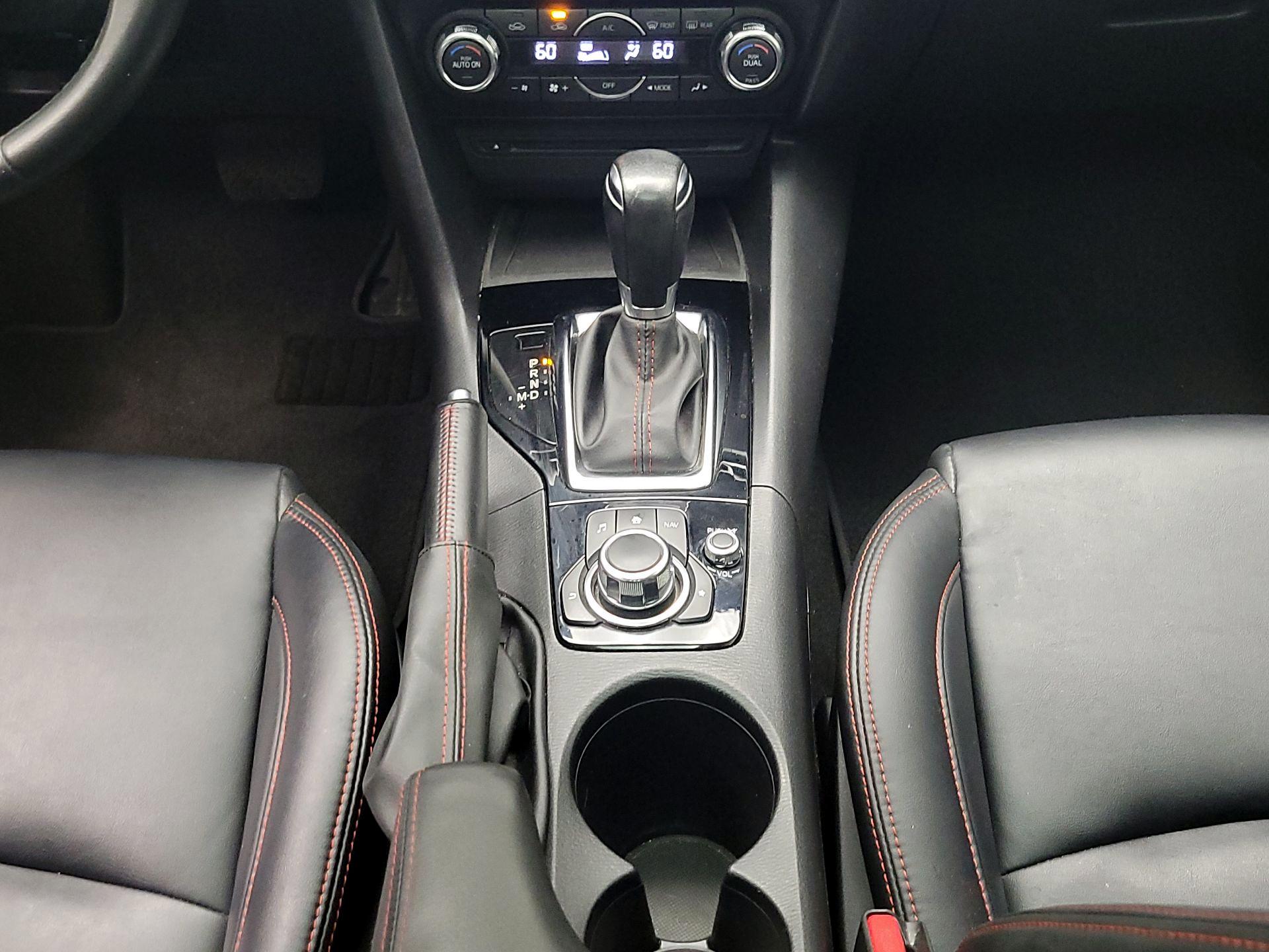 Thumbnail: 2014 Mazda Mazda3 - 18