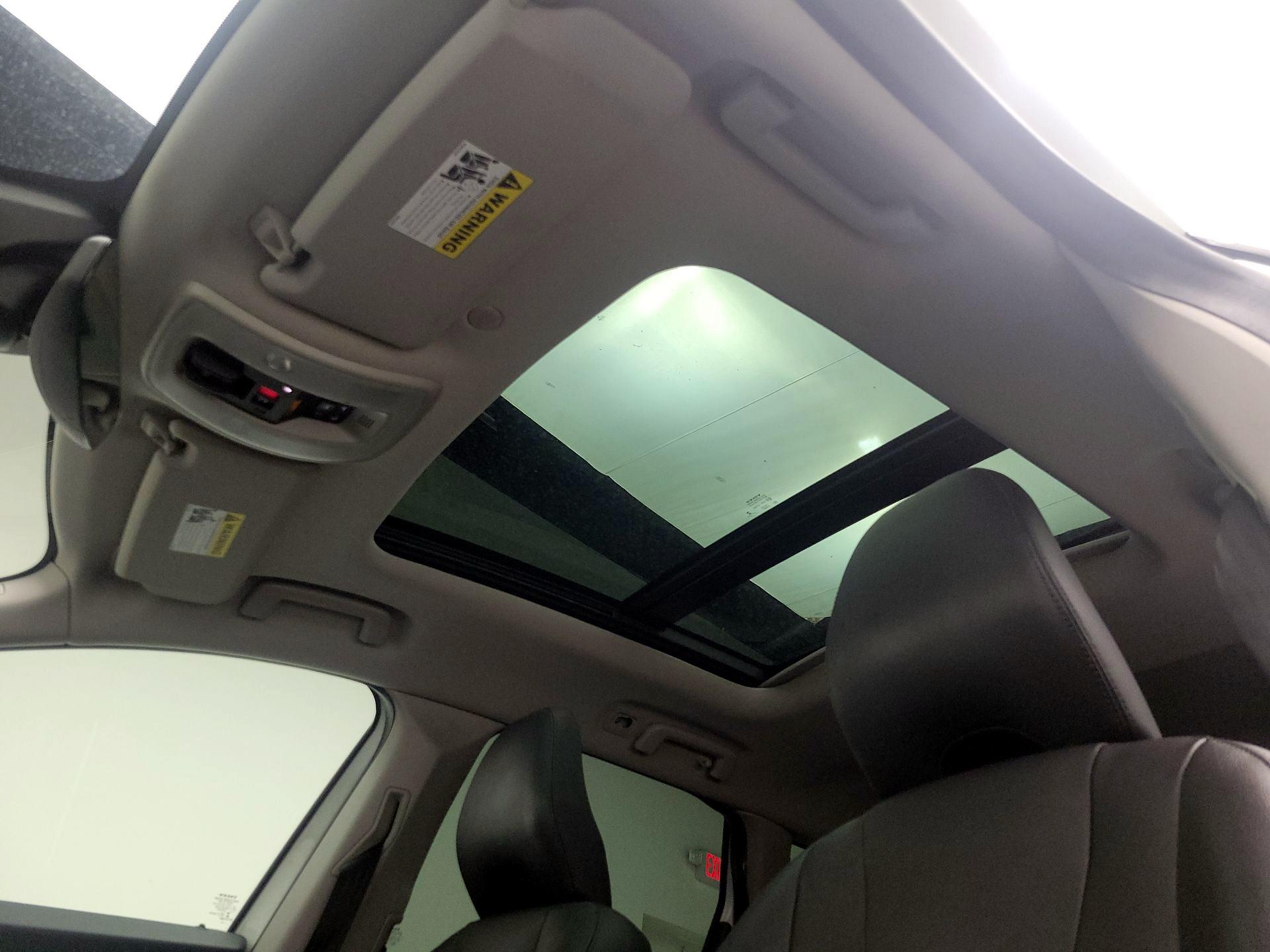 Thumbnail: 2016 Volvo XC60 - 20