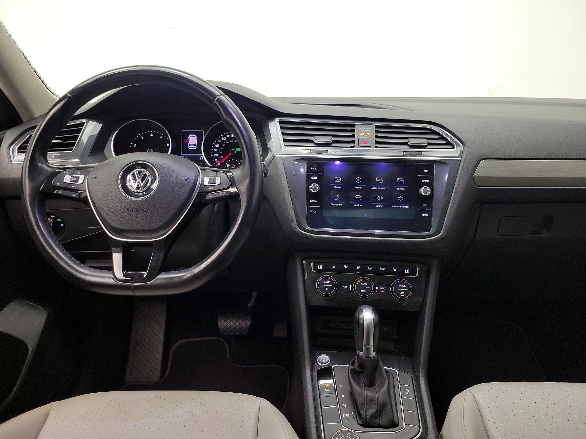 Thumbnail: 2019 Volkswagen Tiguan - 9