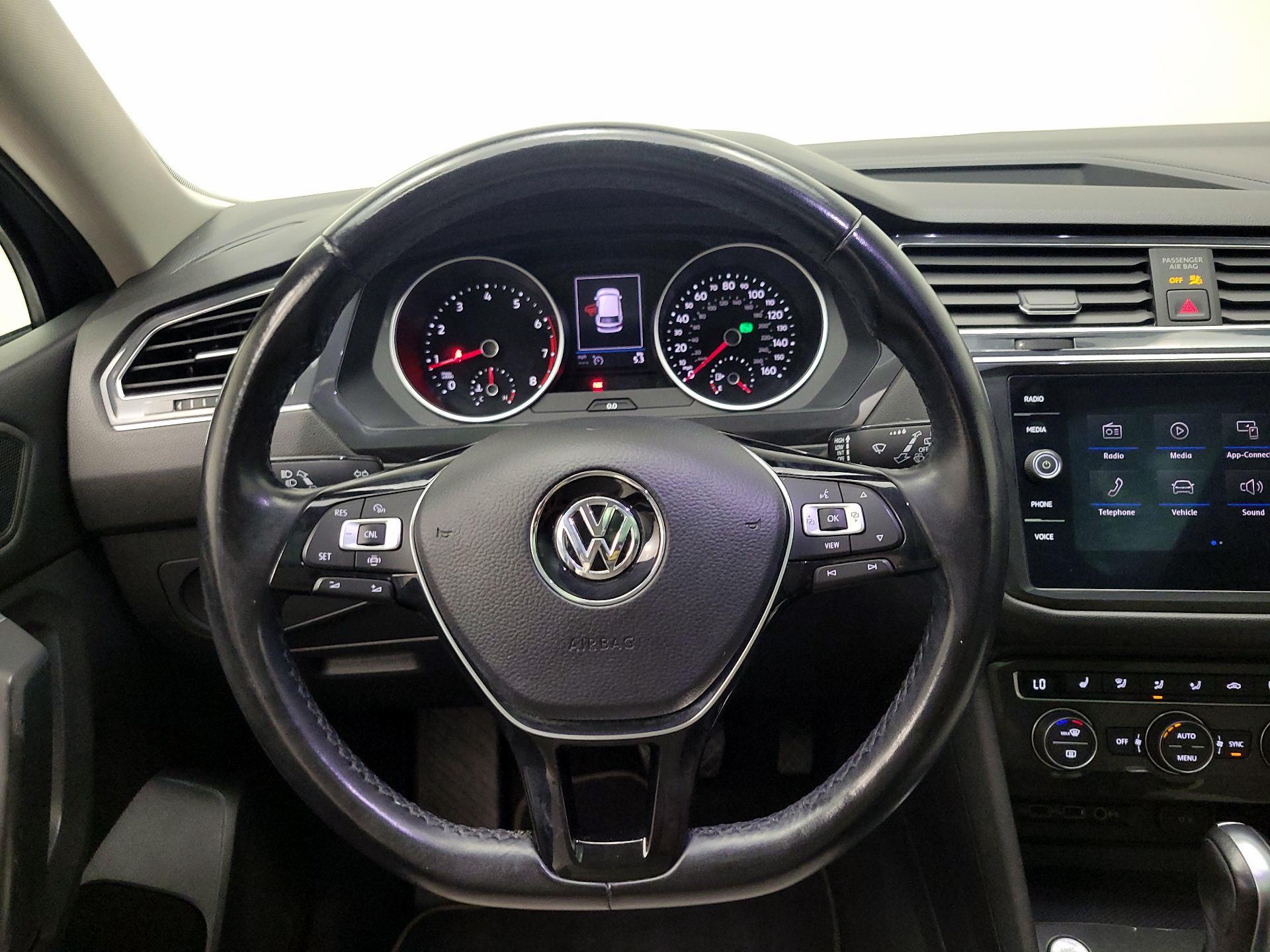 Thumbnail: 2019 Volkswagen Tiguan - 10