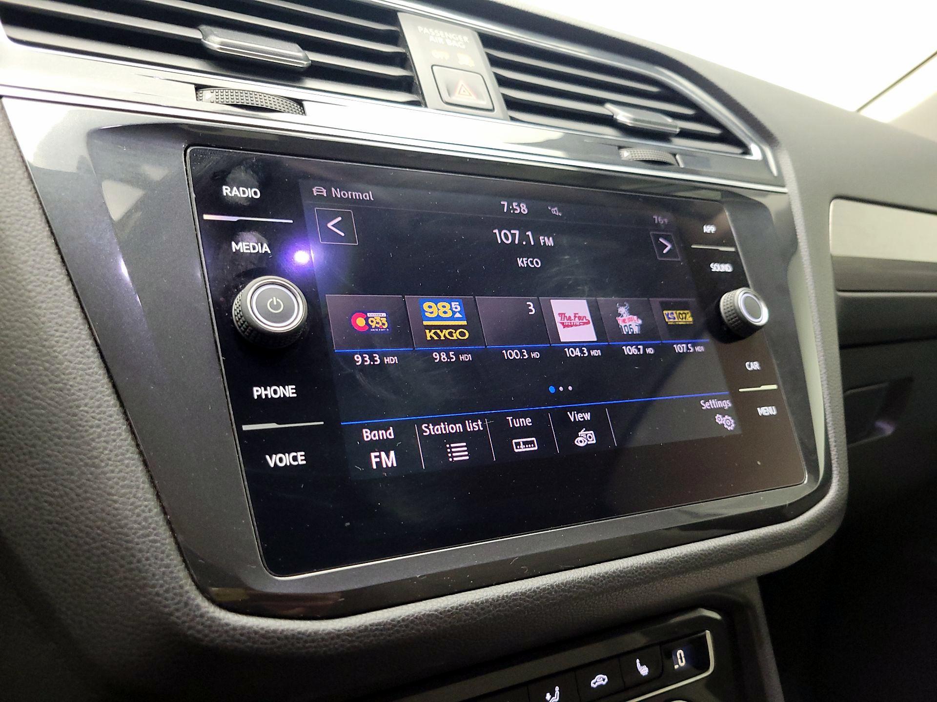 Thumbnail: 2019 Volkswagen Tiguan - 15