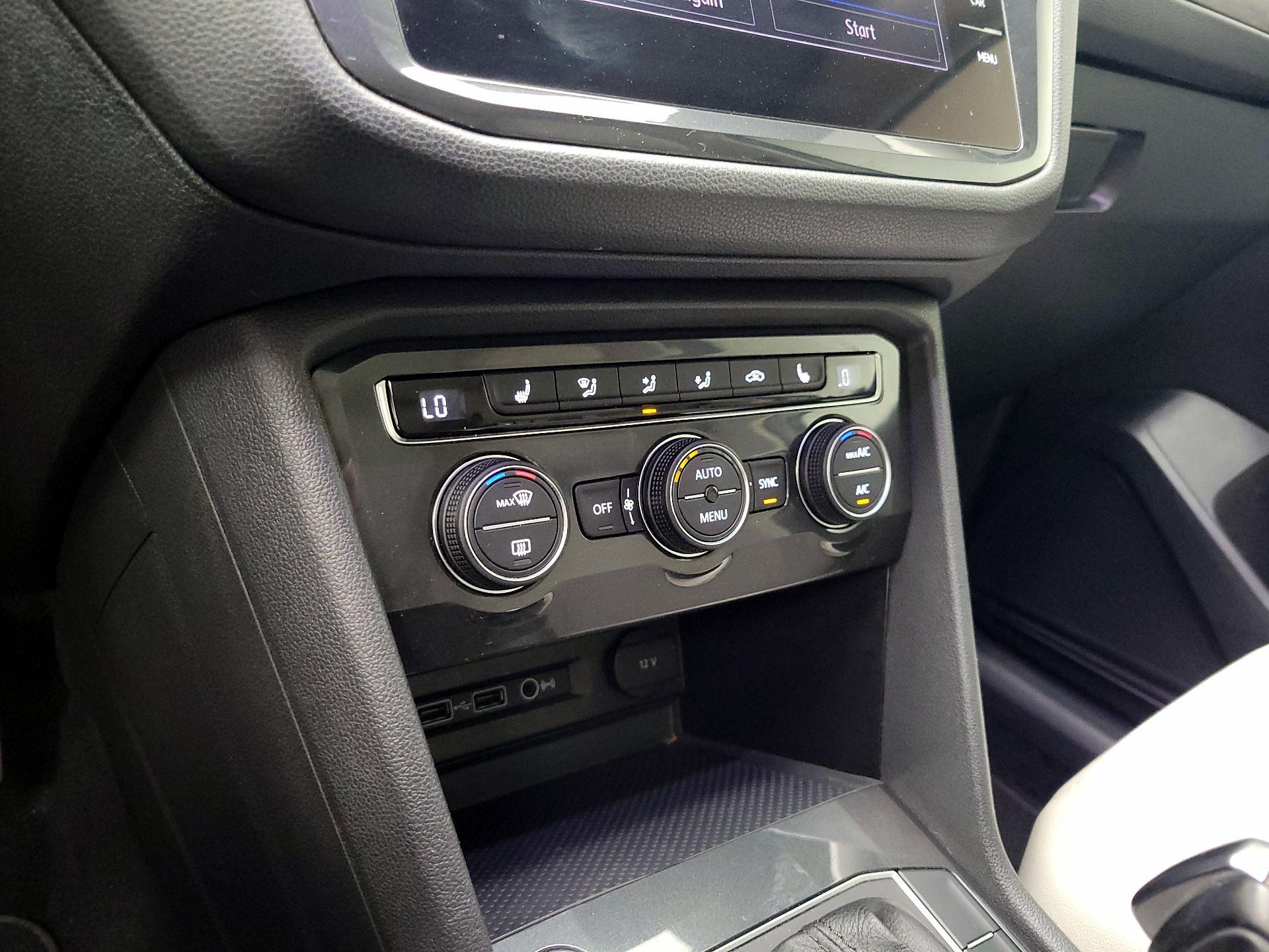 Thumbnail: 2019 Volkswagen Tiguan - 16