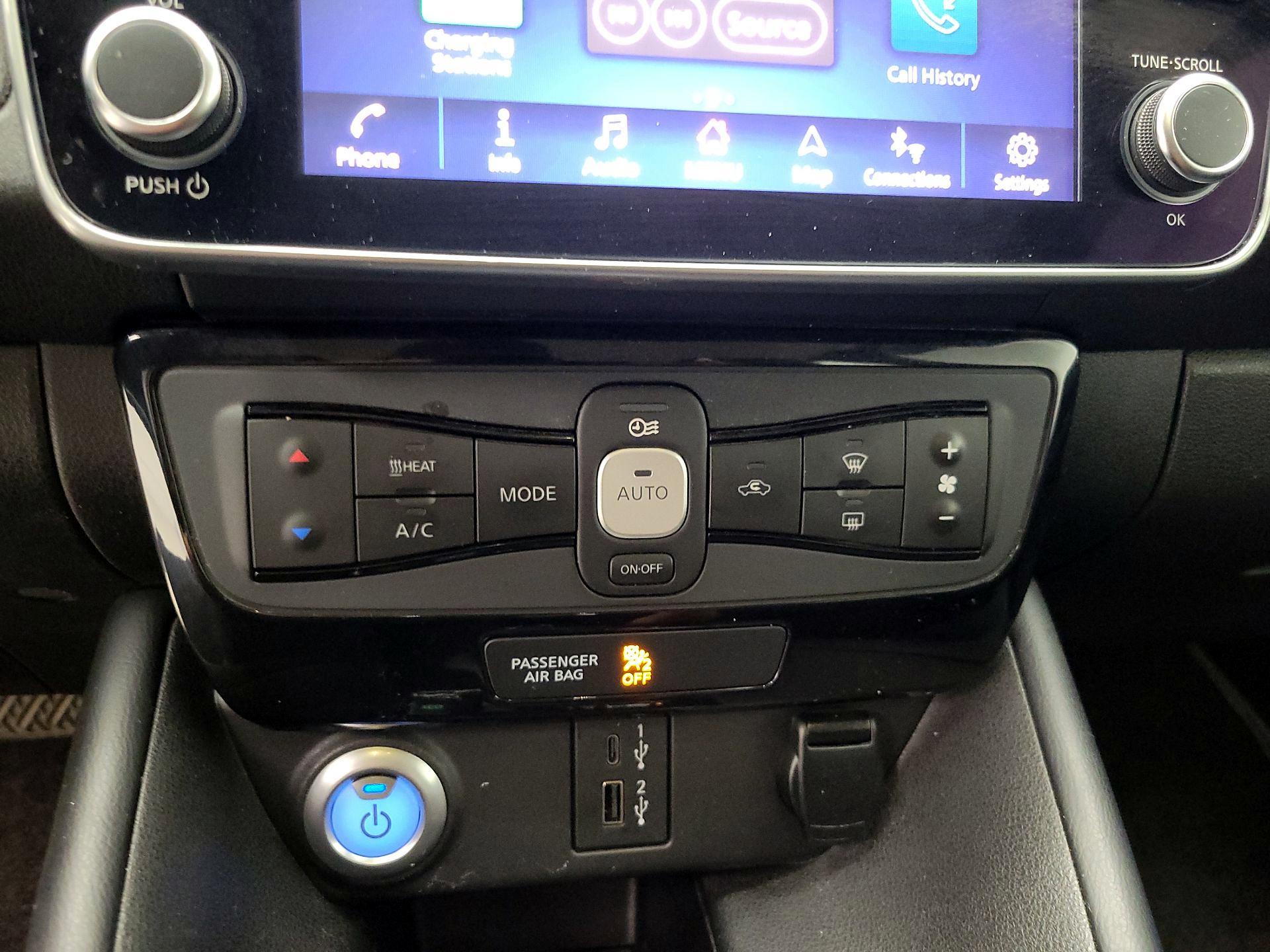 Thumbnail: 2020 Nissan Leaf - 17