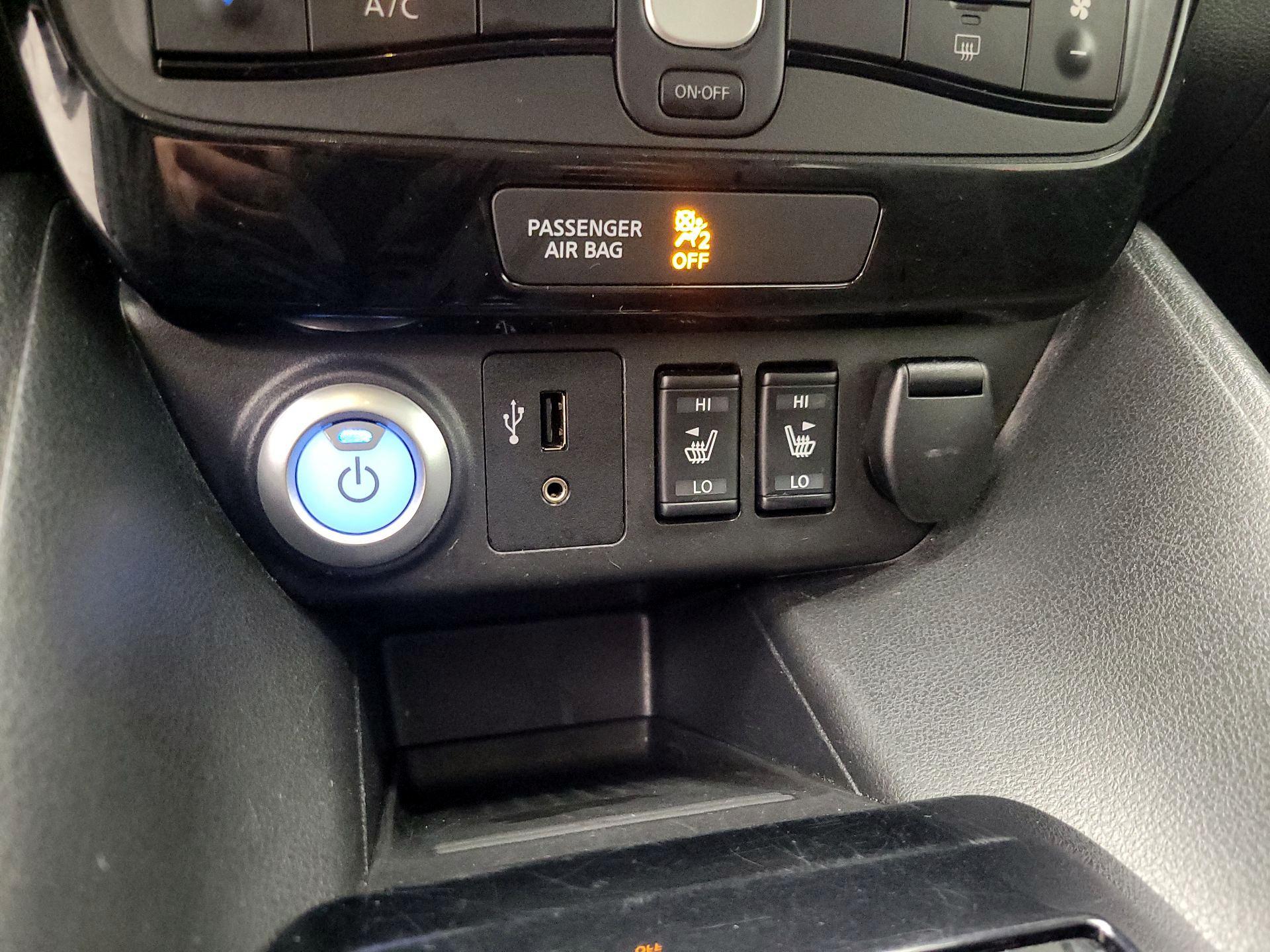 Thumbnail: 2018 Nissan Leaf - 19