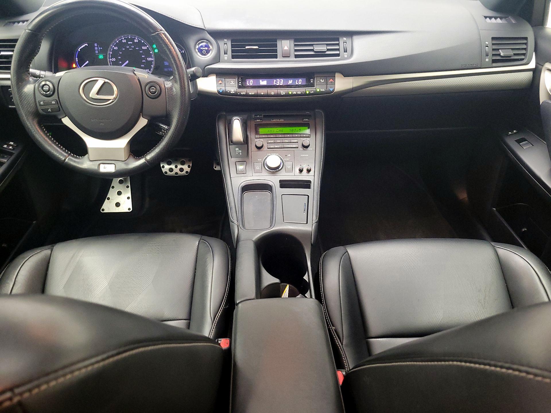 Thumbnail: 2016 Lexus CT - 9