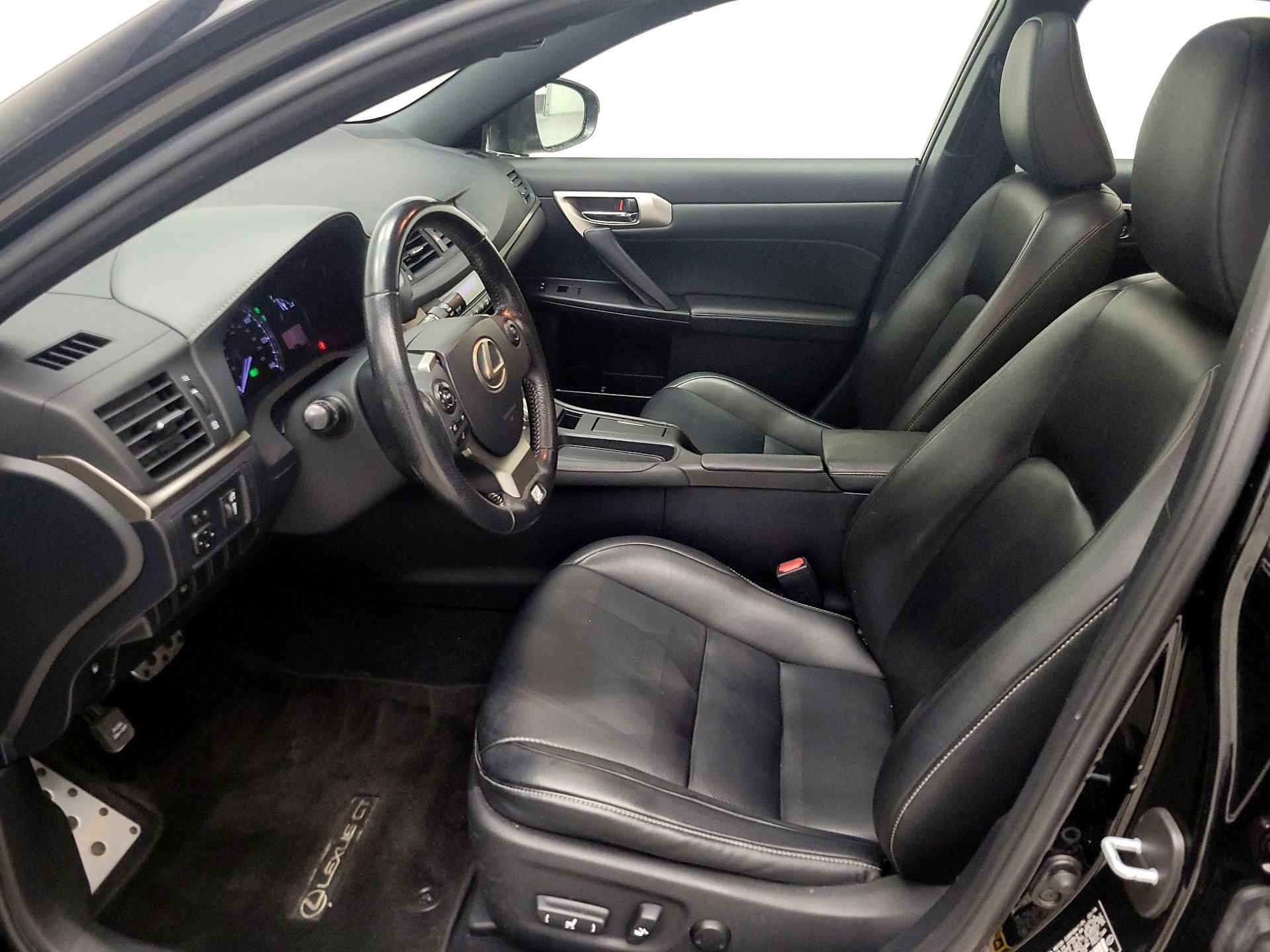 Thumbnail: 2016 Lexus CT - 11